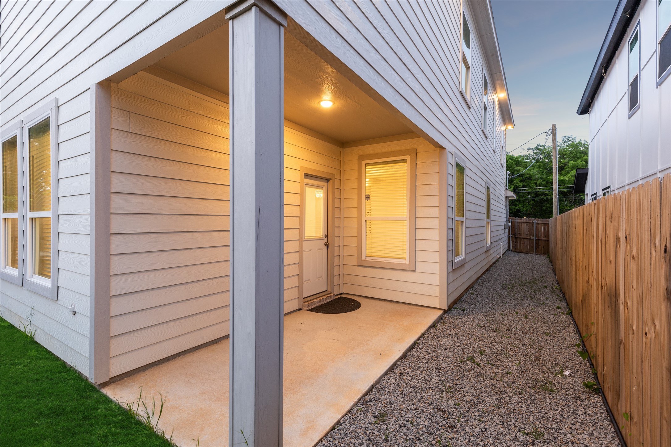 3105 Chihuahua Avenue