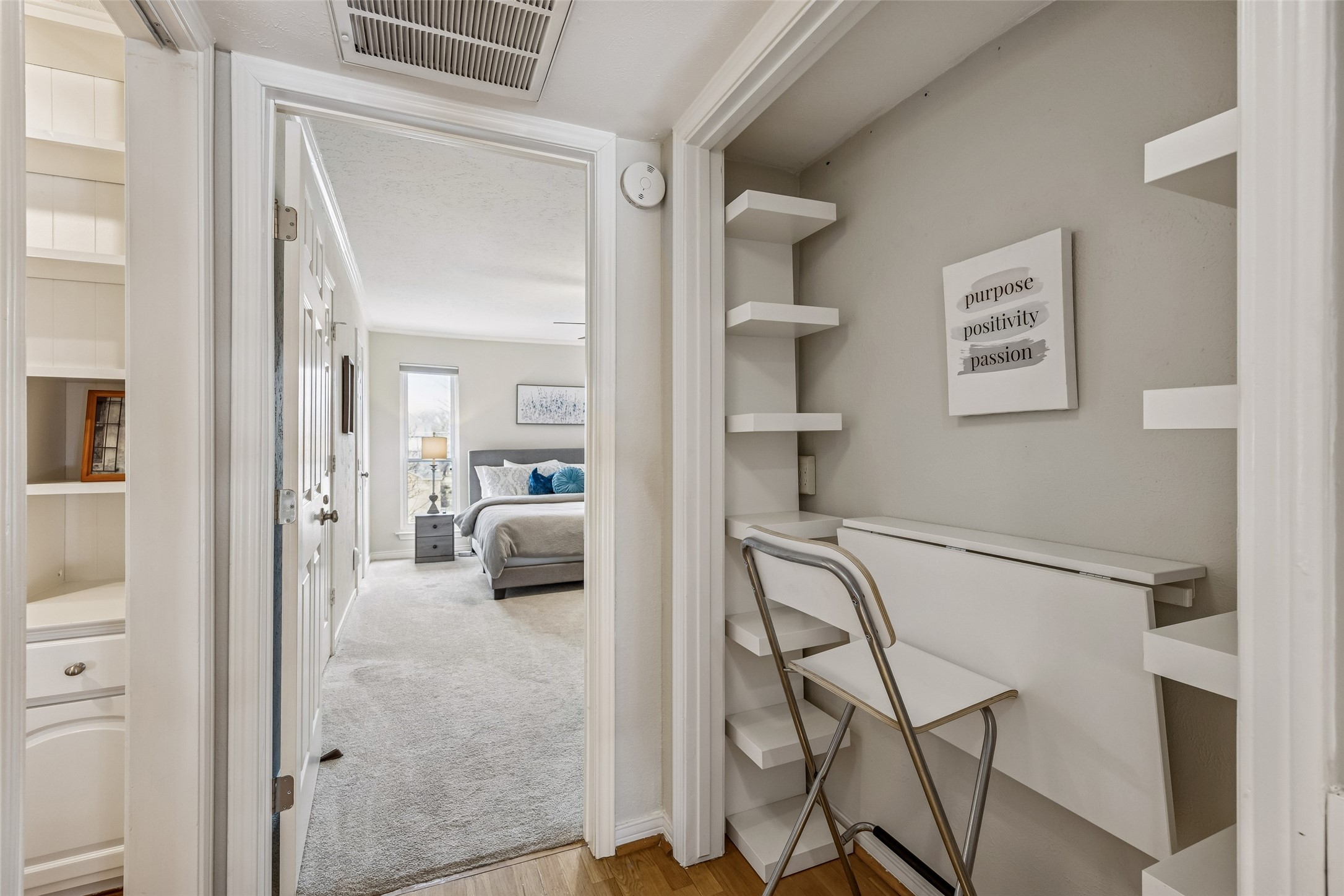 6016 E Mockingbird Lane