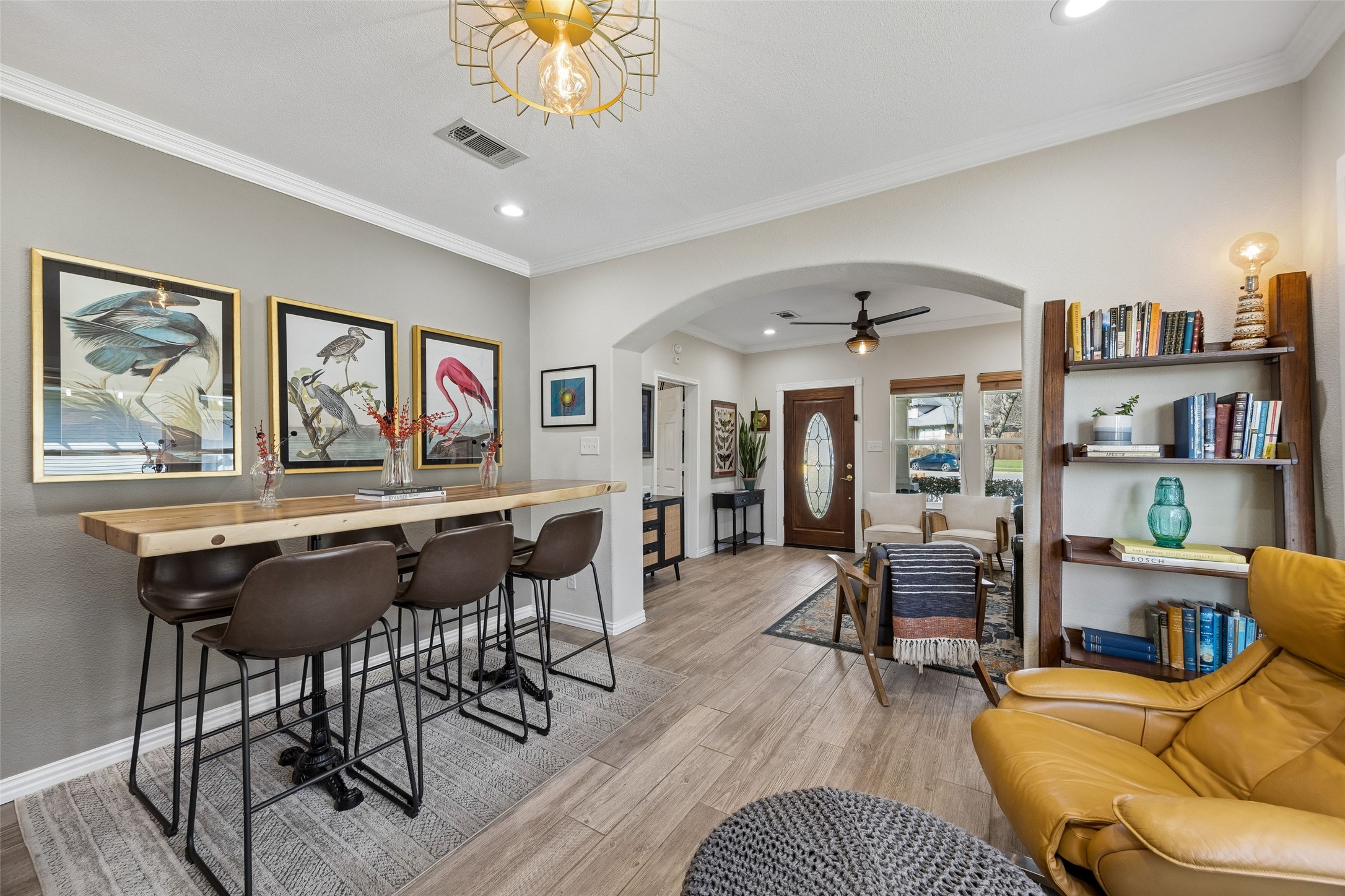 728 N Winnetka Avenue