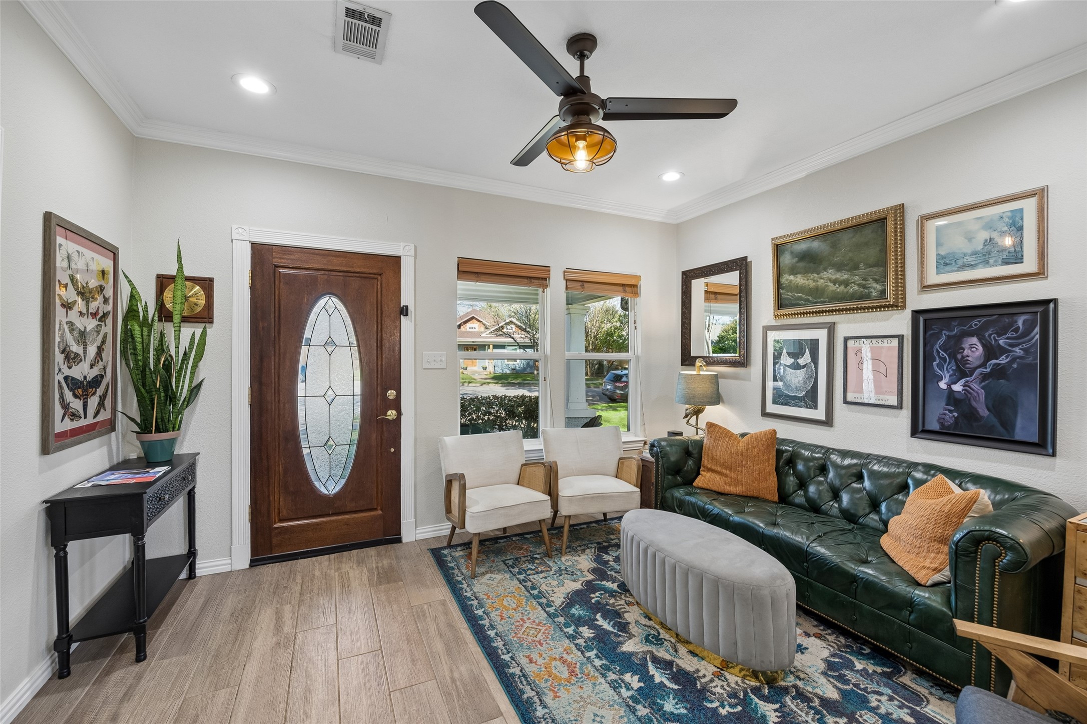 728 N Winnetka Avenue