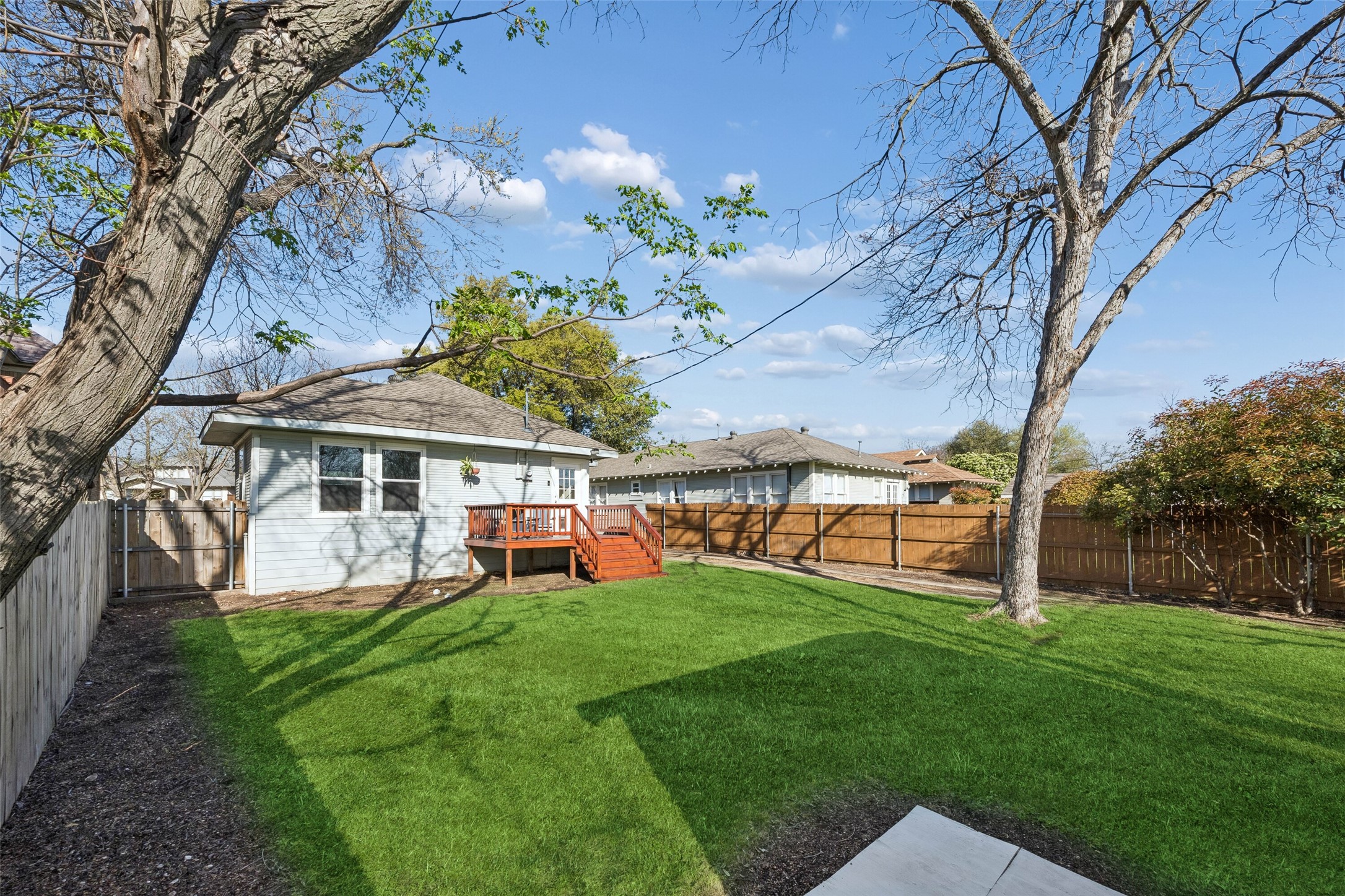 728 N Winnetka Avenue