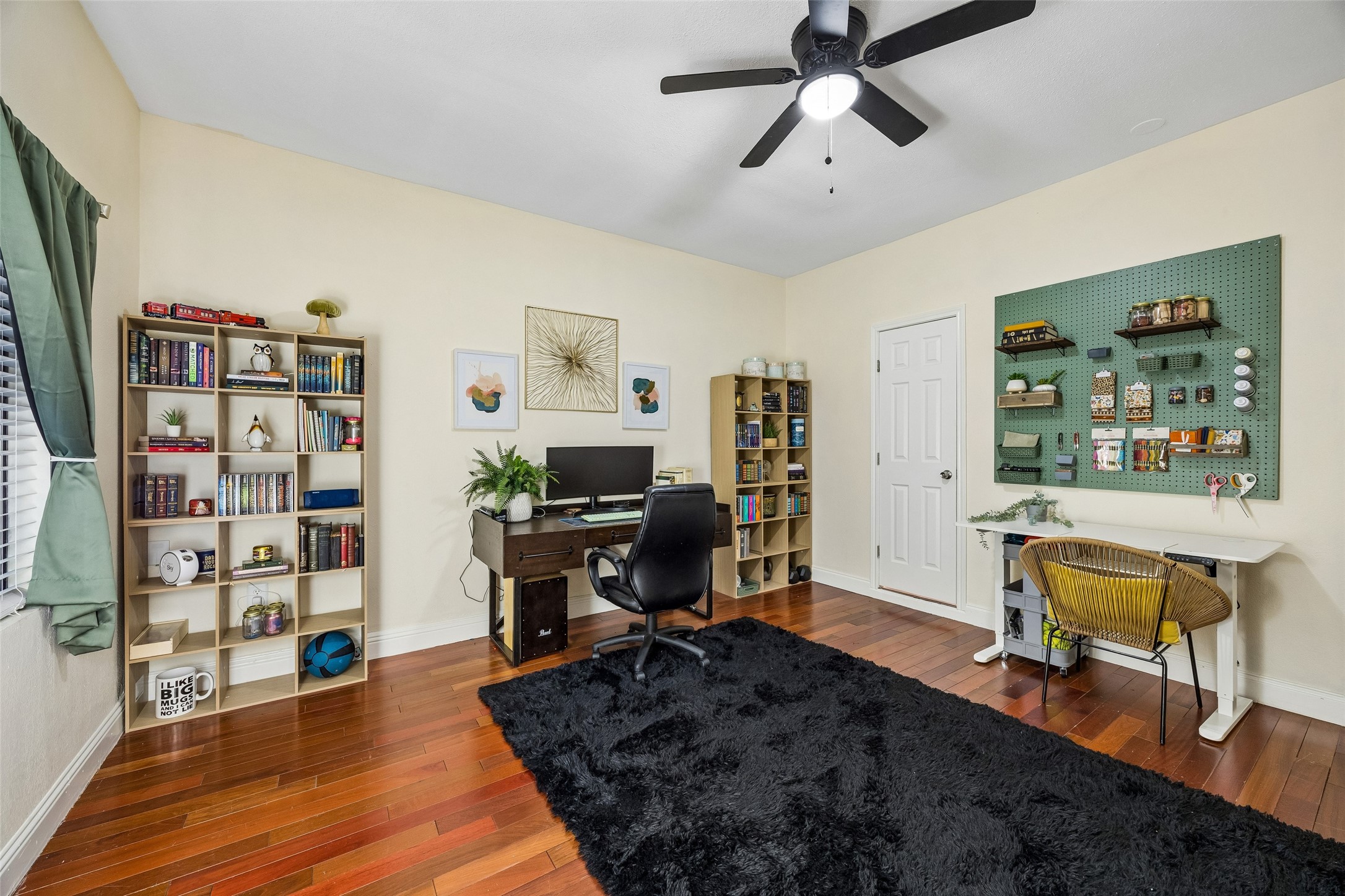 702 Cresent Drive