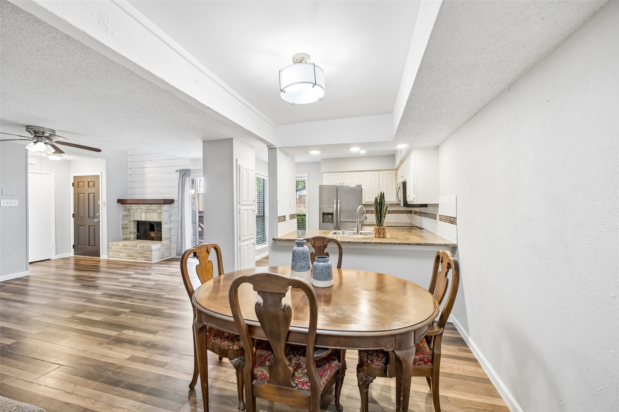 333 Melrose Drive 22C