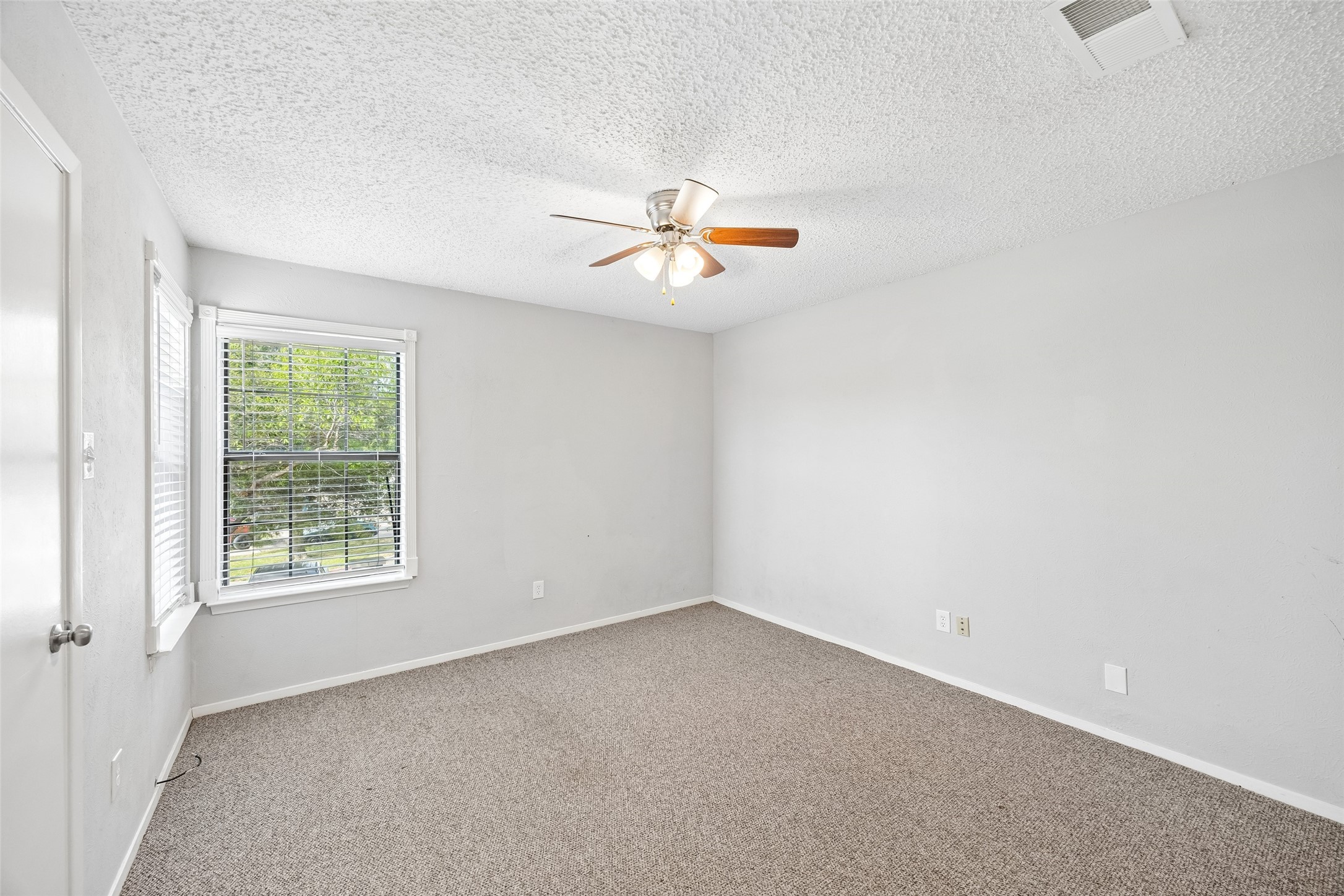 333 Melrose Drive 22C