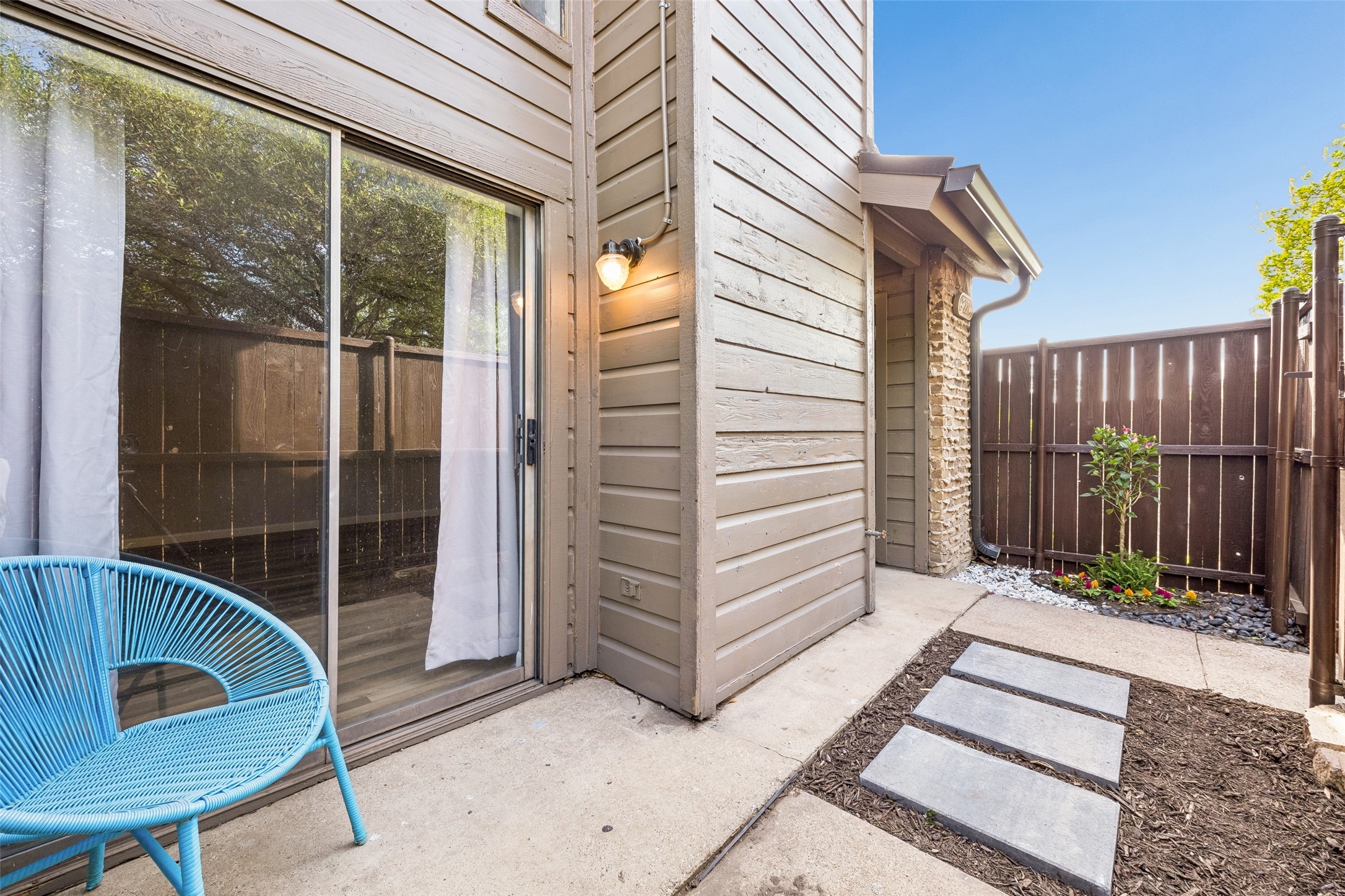 333 Melrose Drive 22C