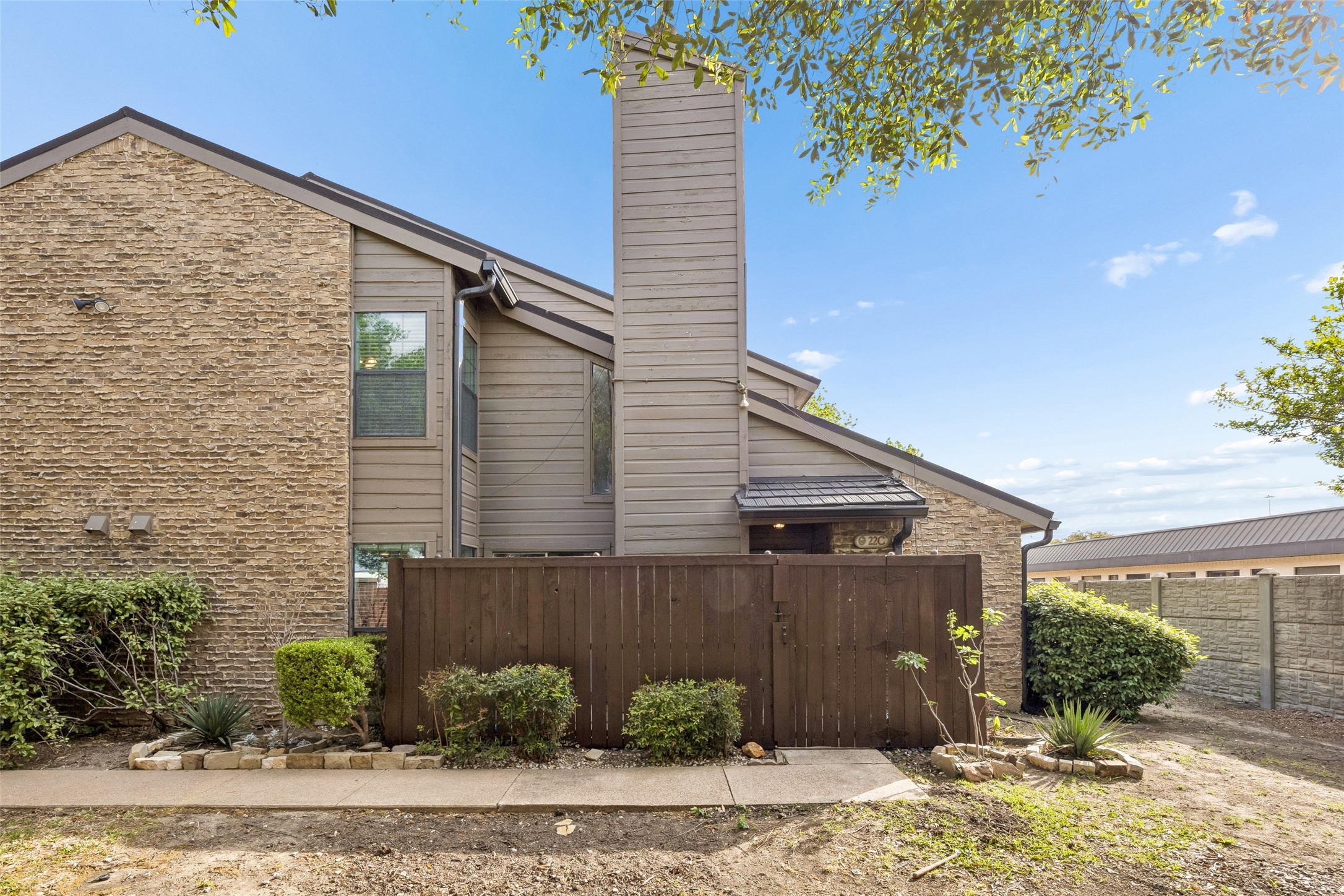333 Melrose Drive 22C