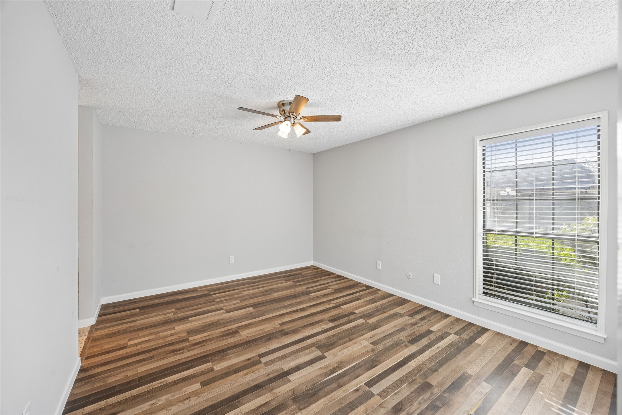 333 Melrose Drive 22C