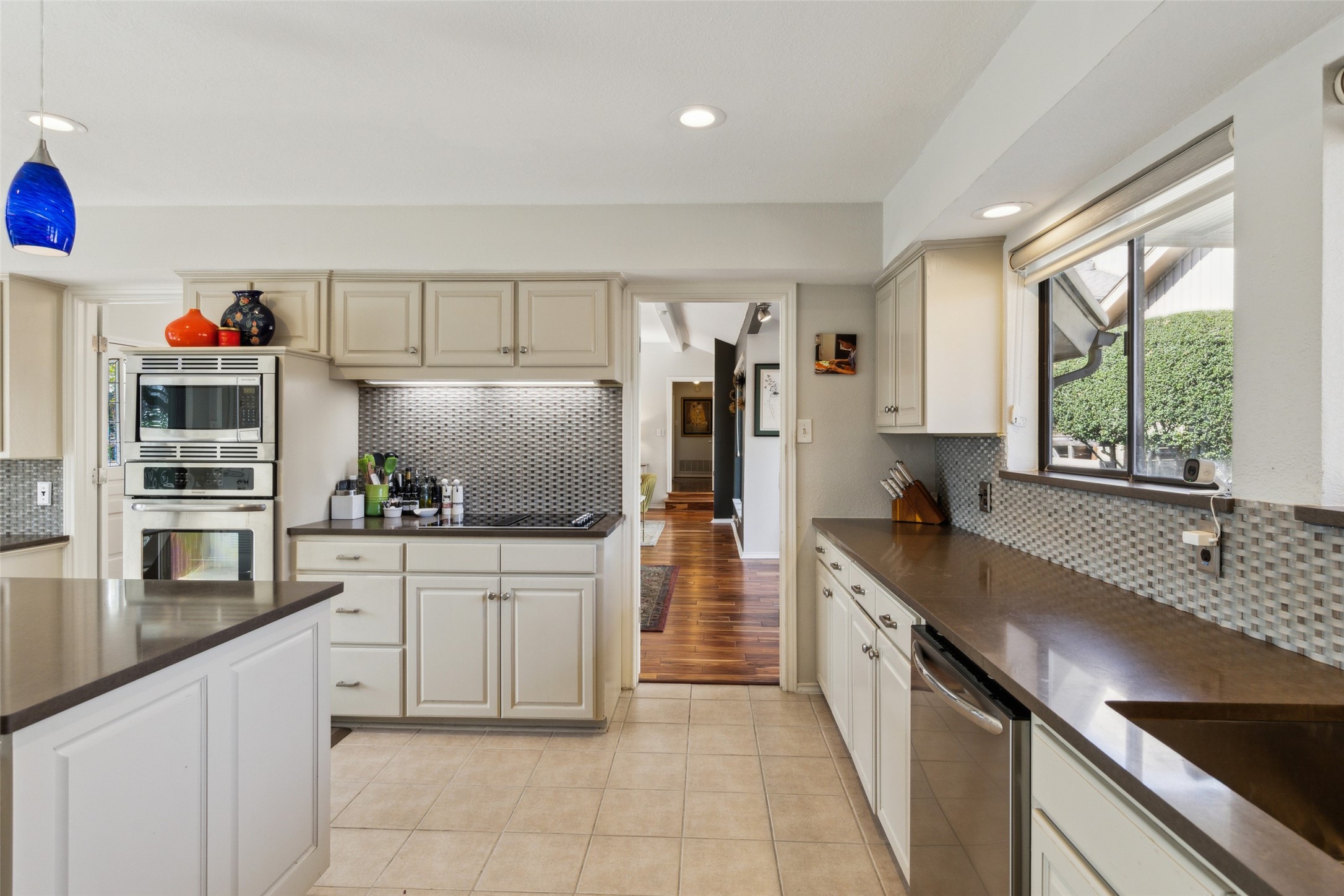 1207 Middlebrook Place