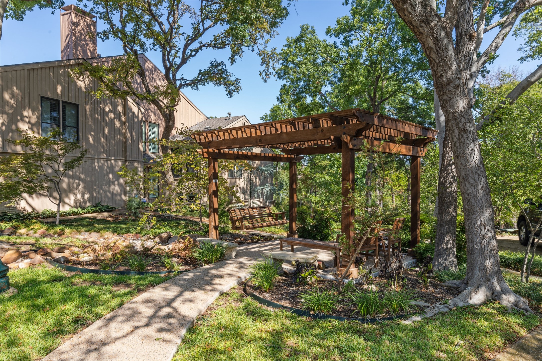 1207 Middlebrook Place