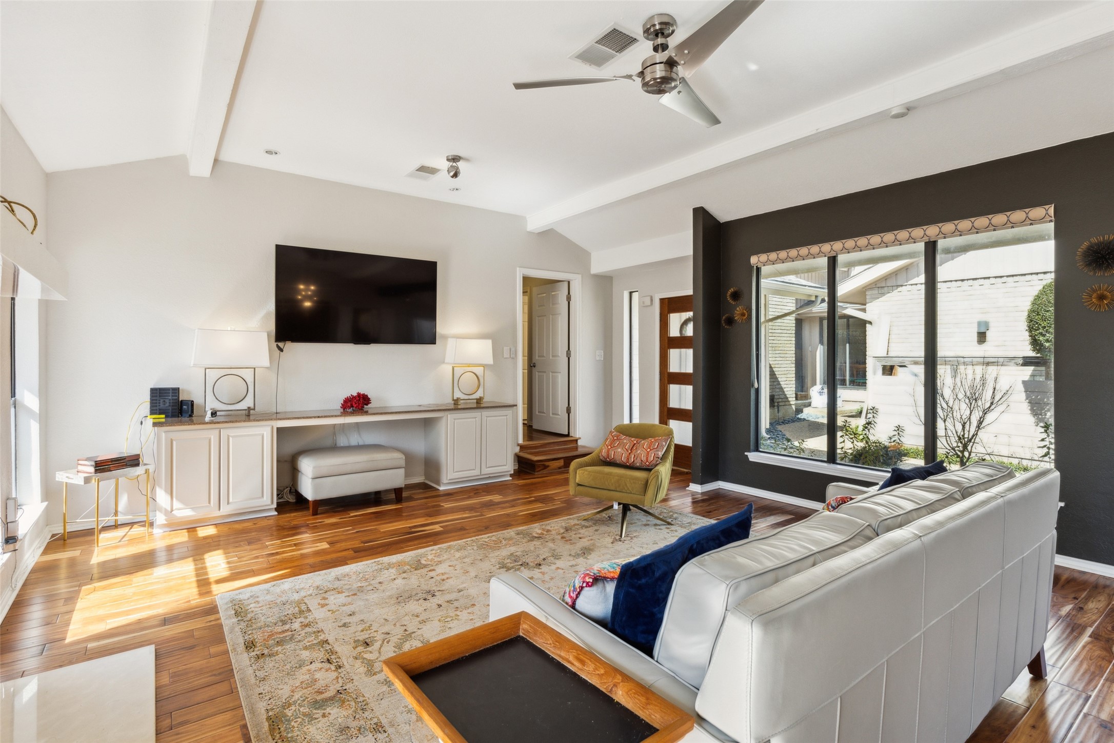 1207 Middlebrook Place