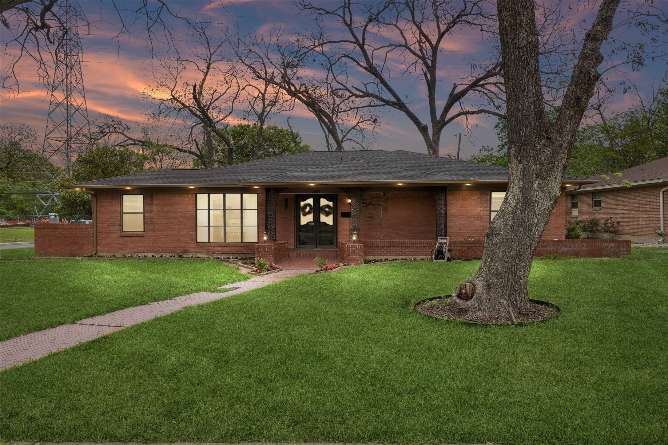 2133 Ebbtide Lane