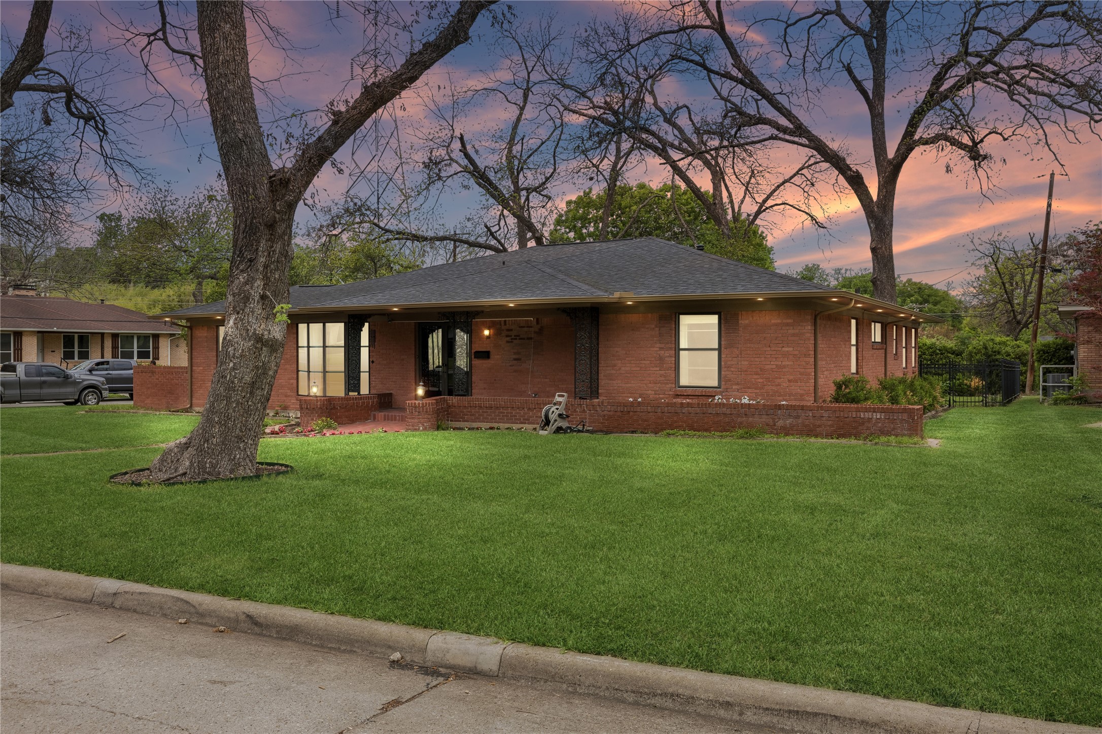 2133 Ebbtide Lane