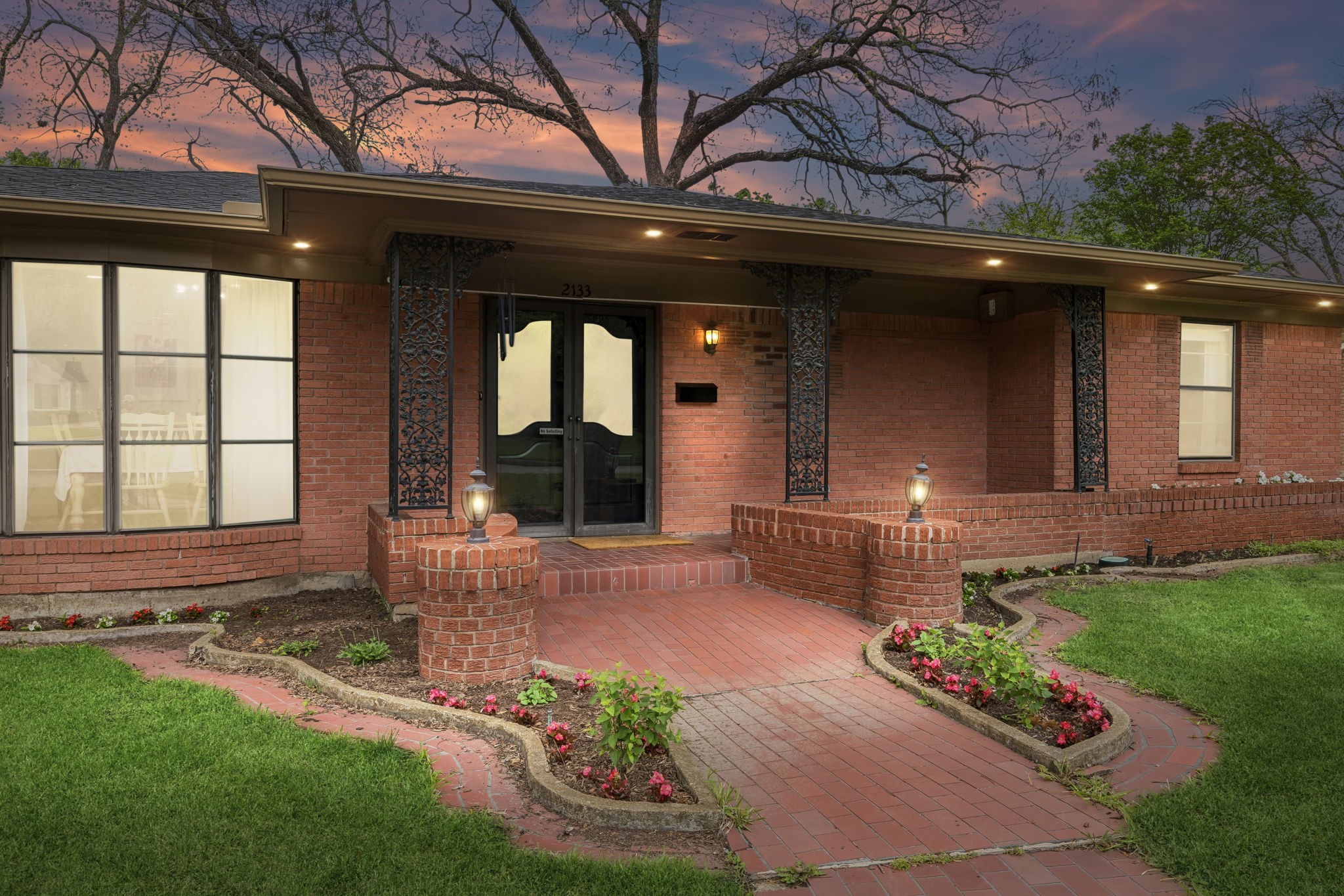 2133 Ebbtide Lane