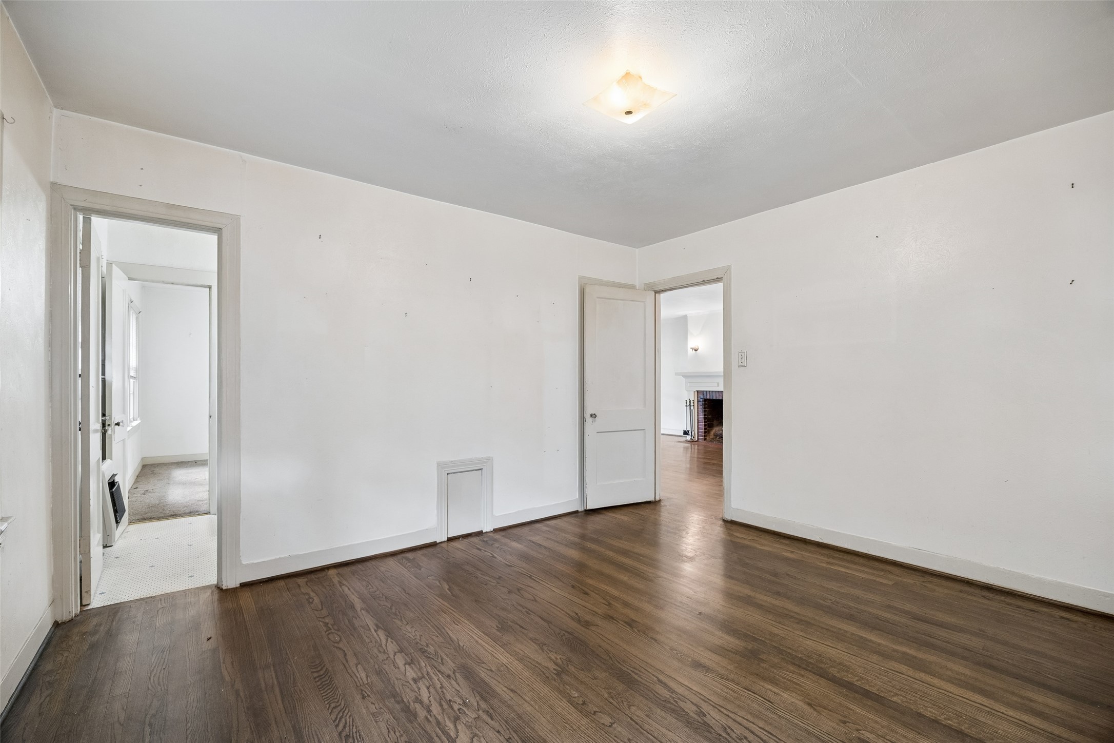 106 N Briscoe Boulevard