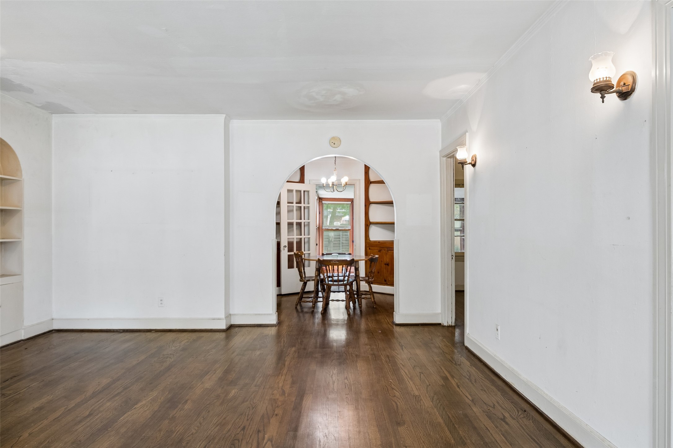 106 N Briscoe Boulevard