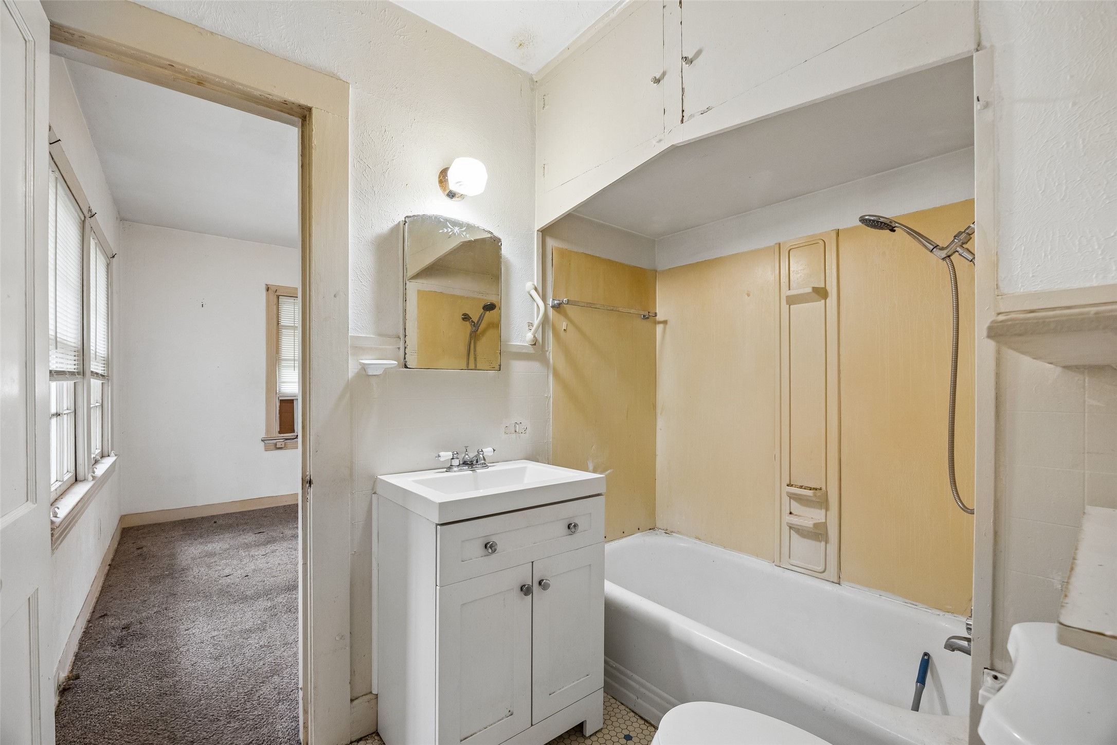 106 N Briscoe Boulevard