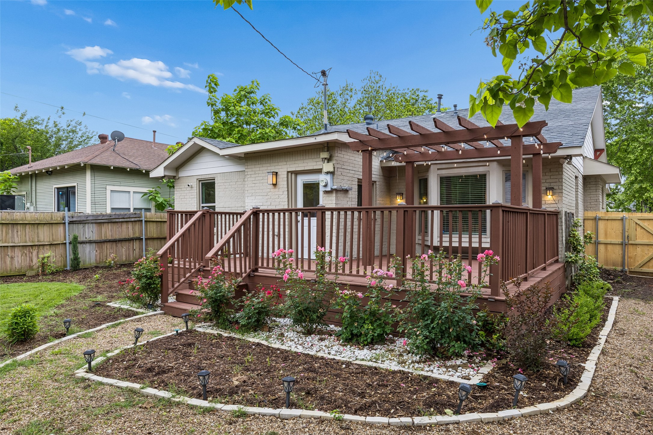 310 S Waverly Drive