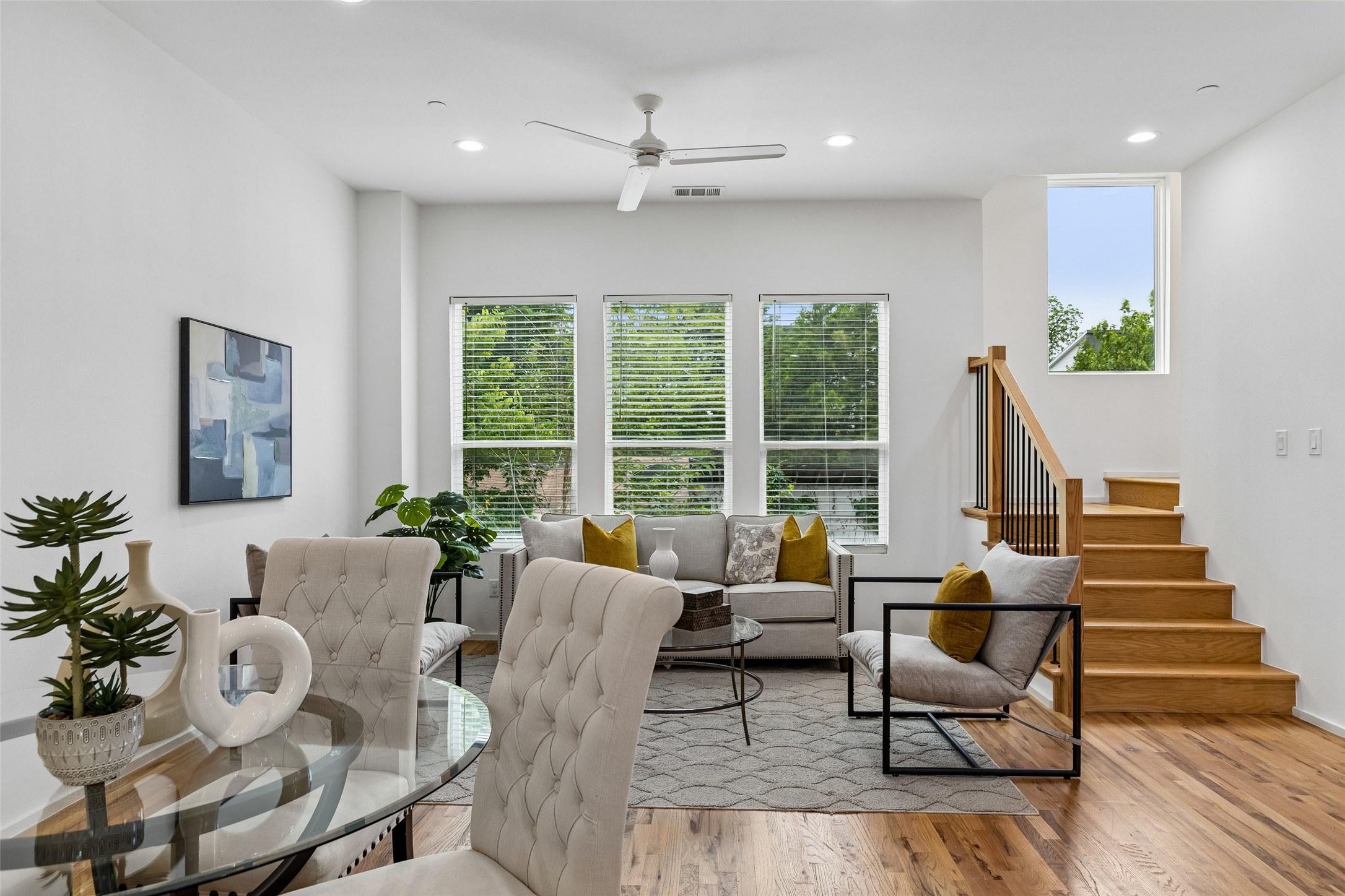 5647 Live Oak Street 104
