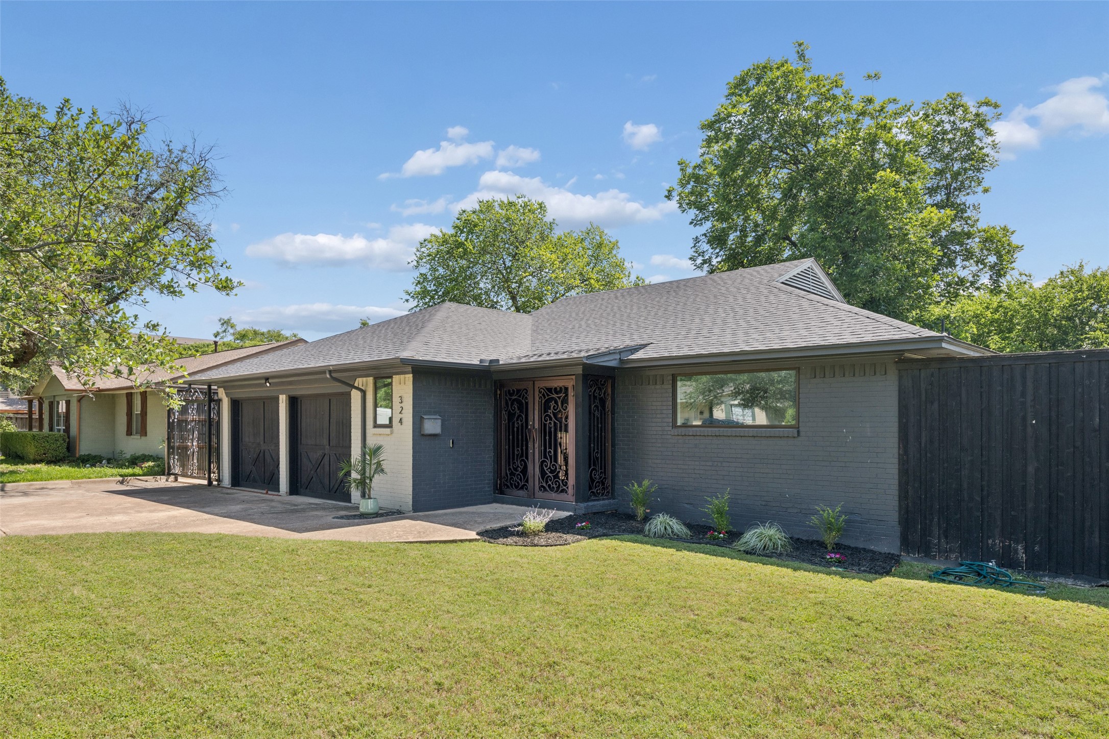 324 N Brighton Avenue
