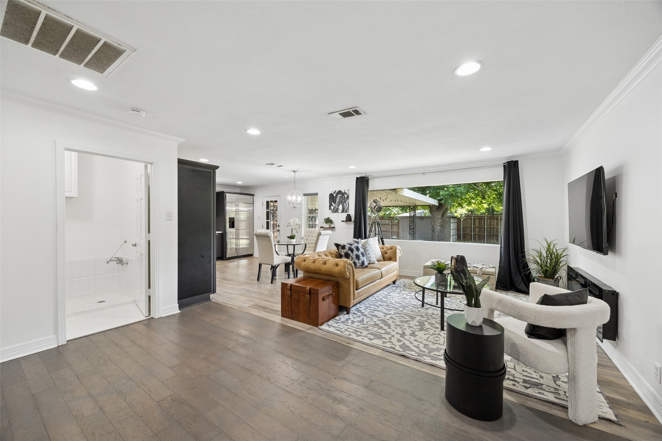324 N Brighton Avenue