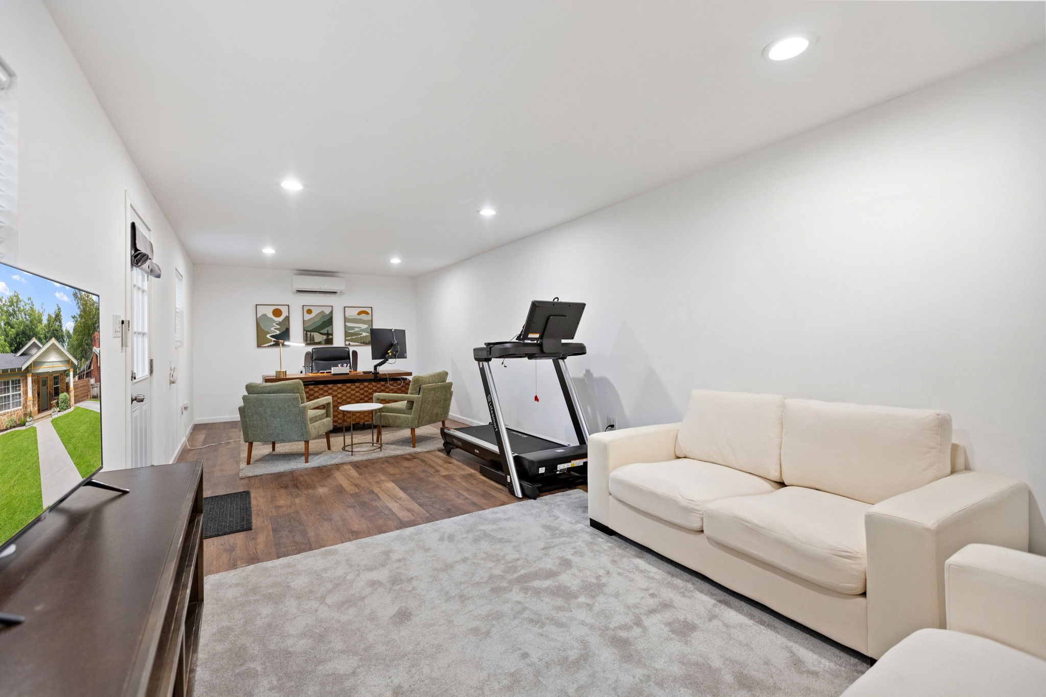 1116 S Montreal Avenue