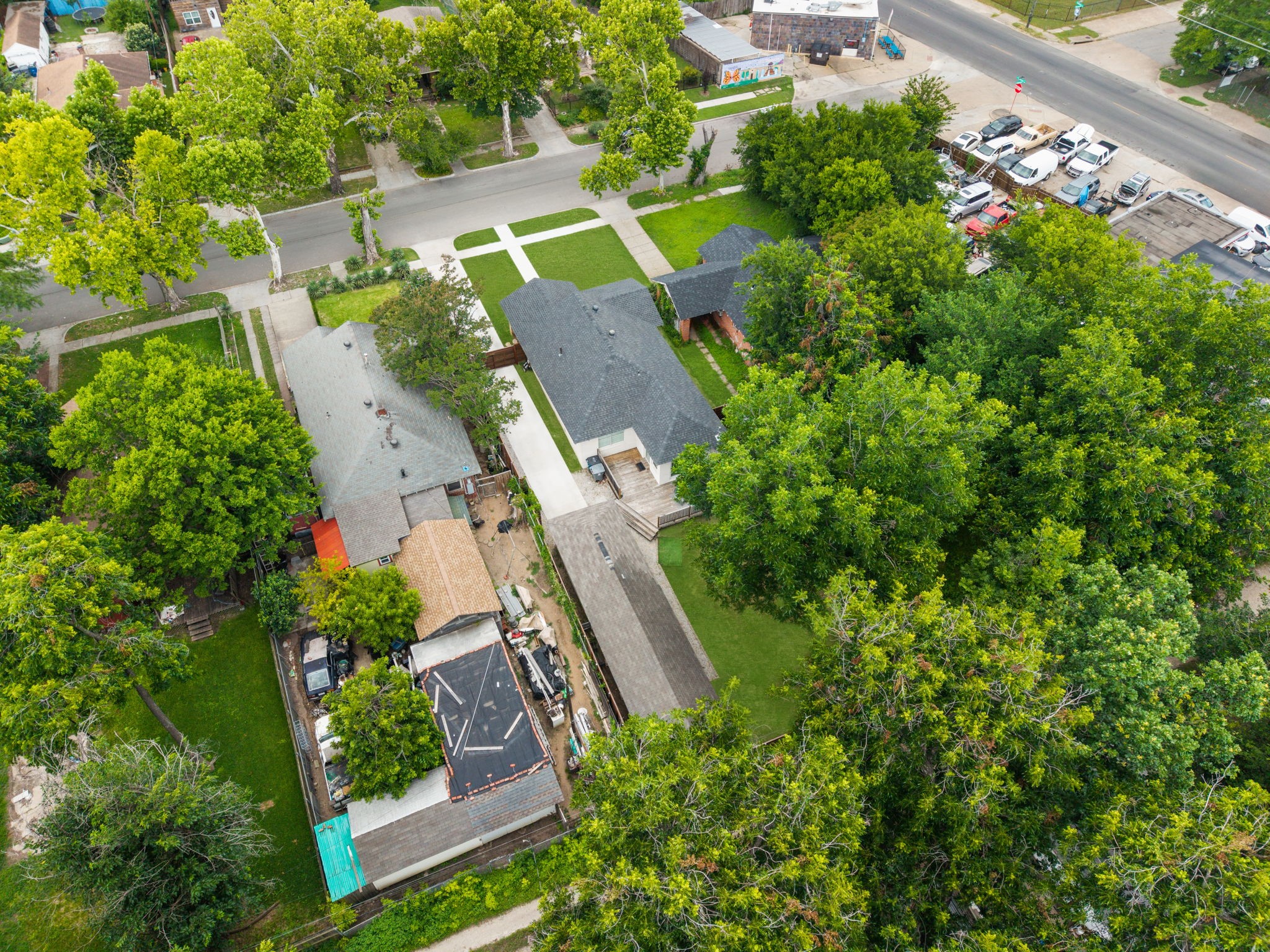 1116 S Montreal Avenue