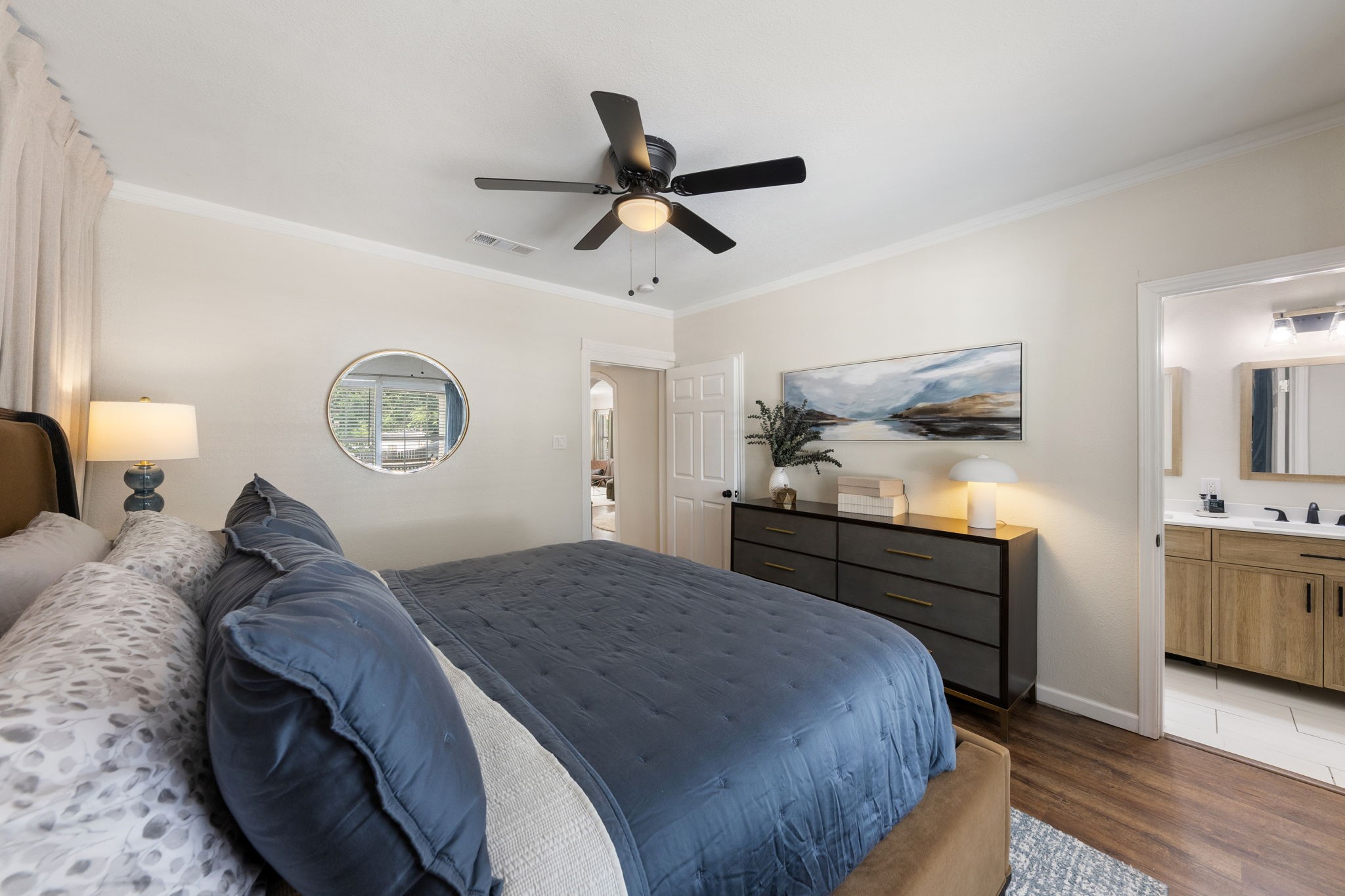 1116 S Montreal Avenue