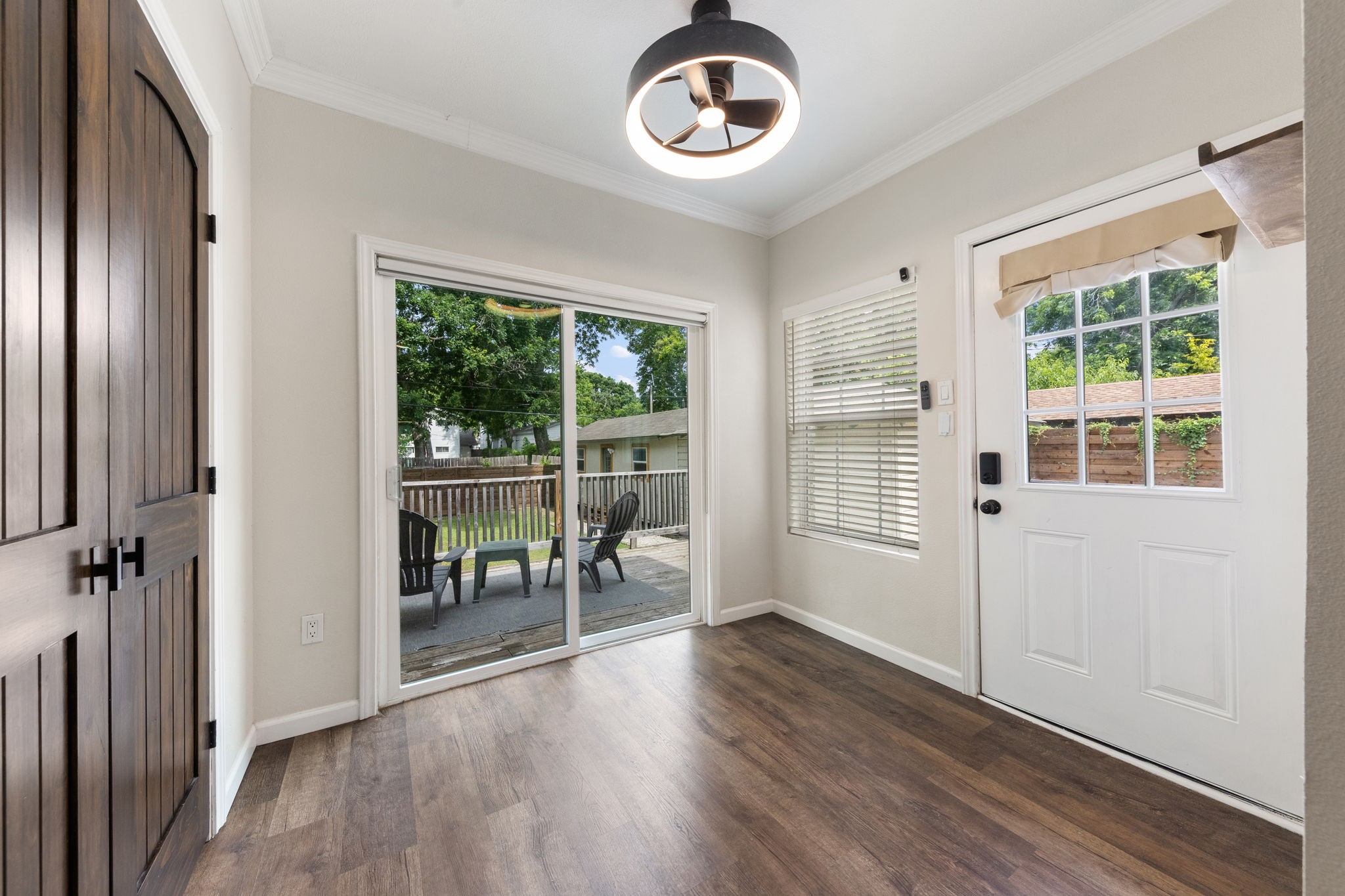 1116 S Montreal Avenue