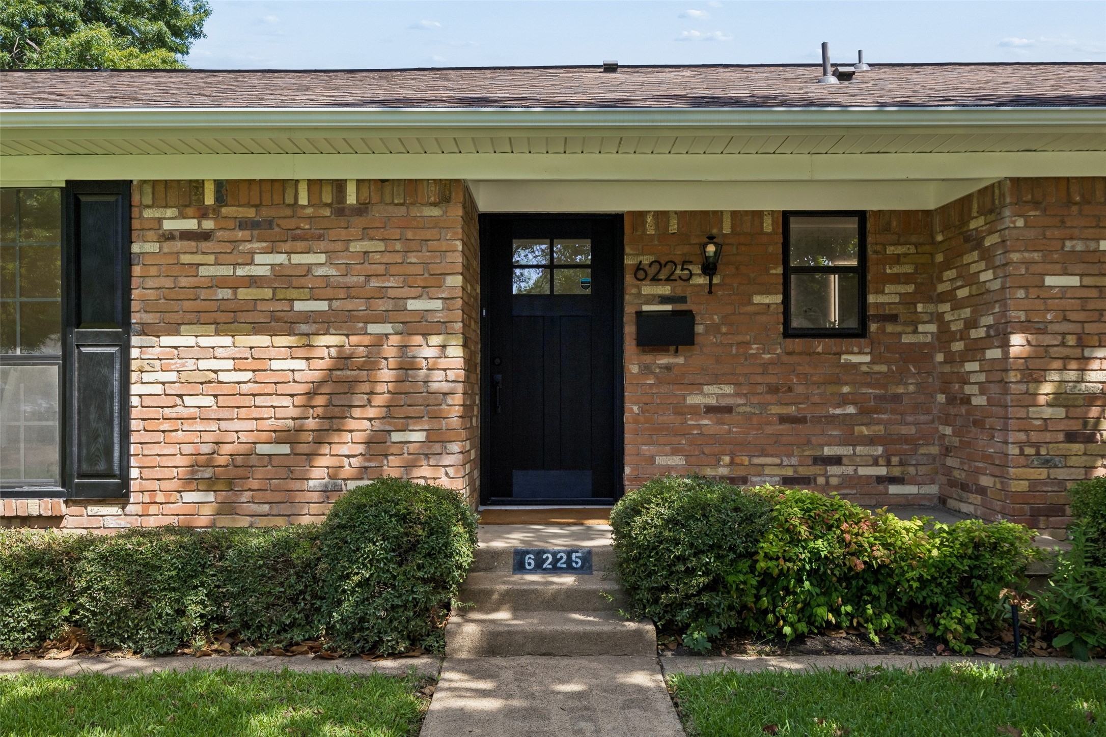 6225 N Jim Miller Road