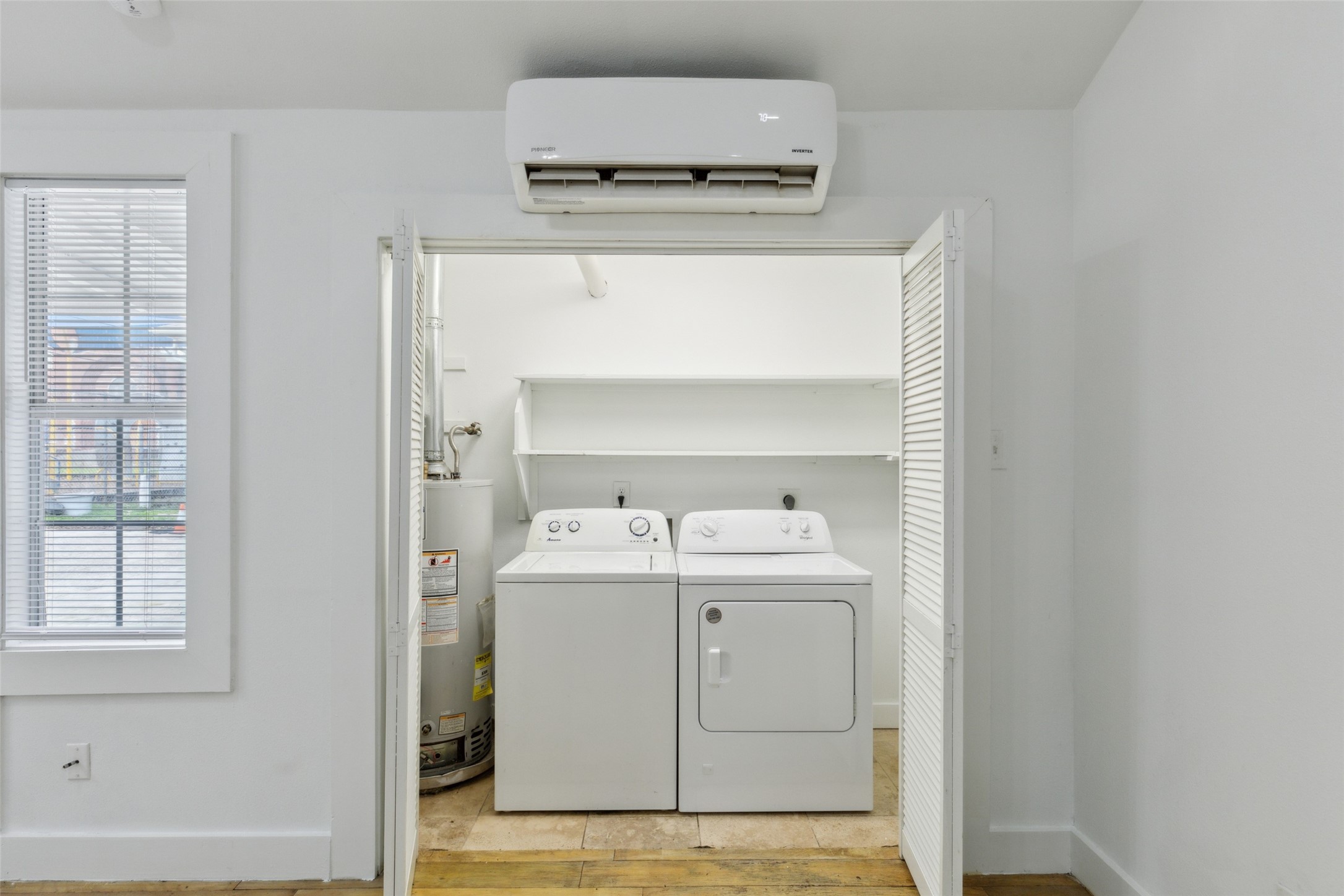 820 W 10th Street