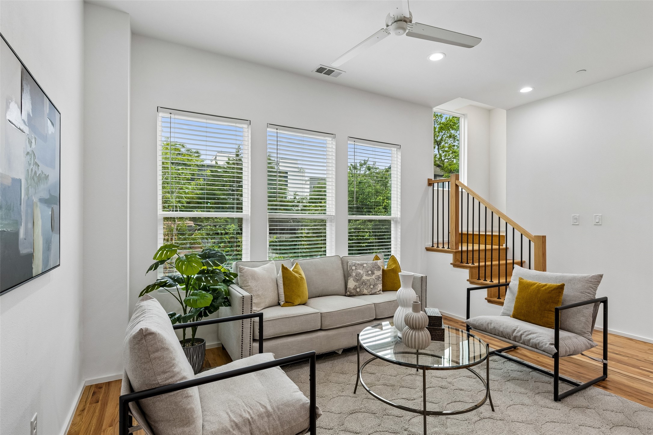5647 Live Oak Street 101