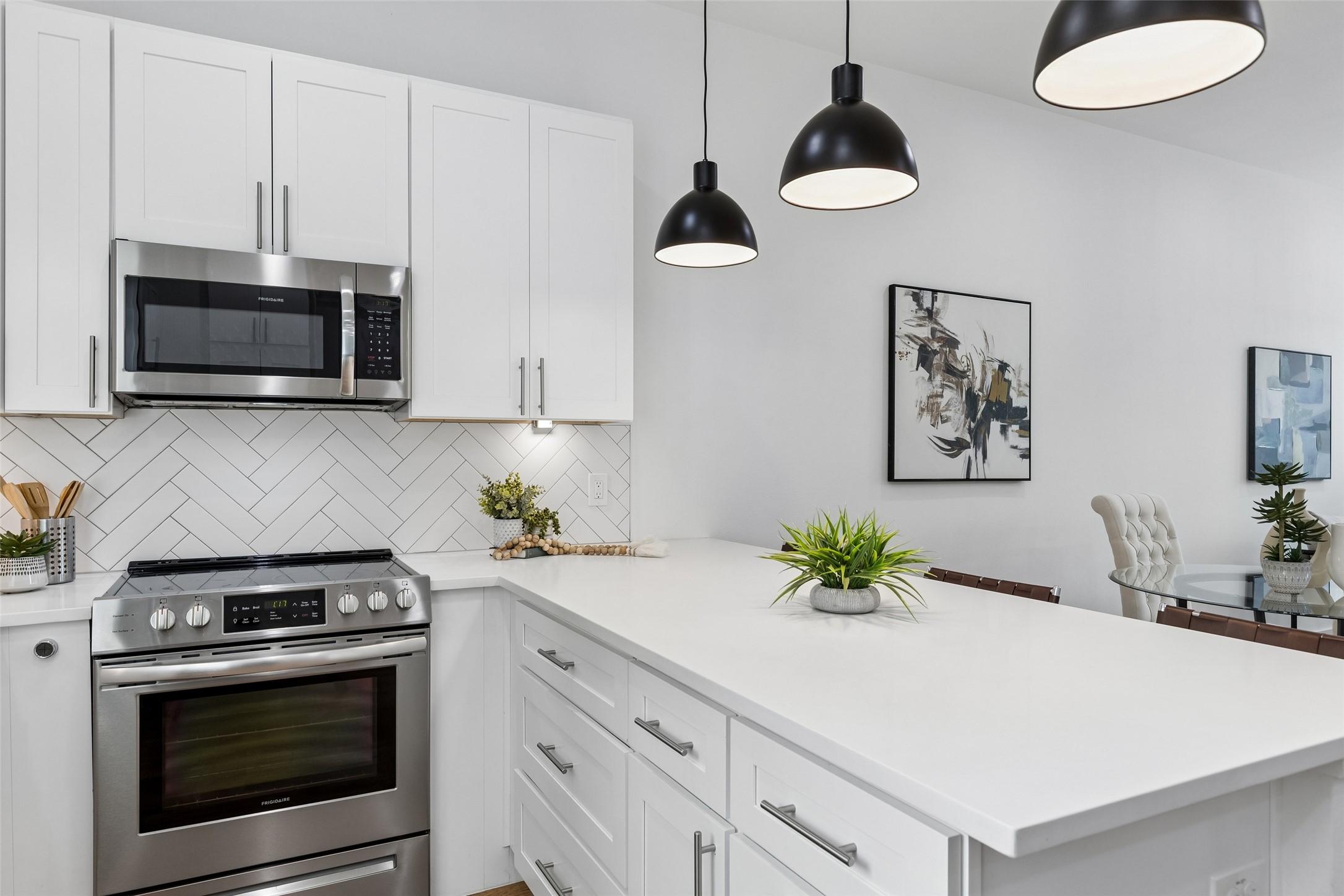 5647 Live Oak Street 101