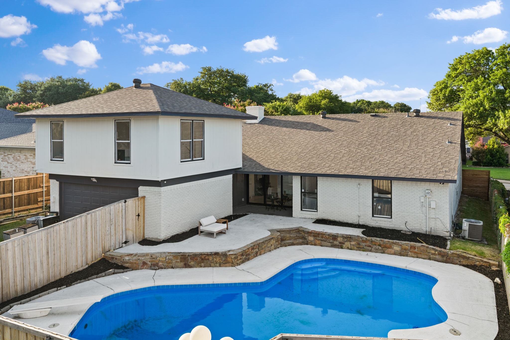 9648 Fallbrook Drive