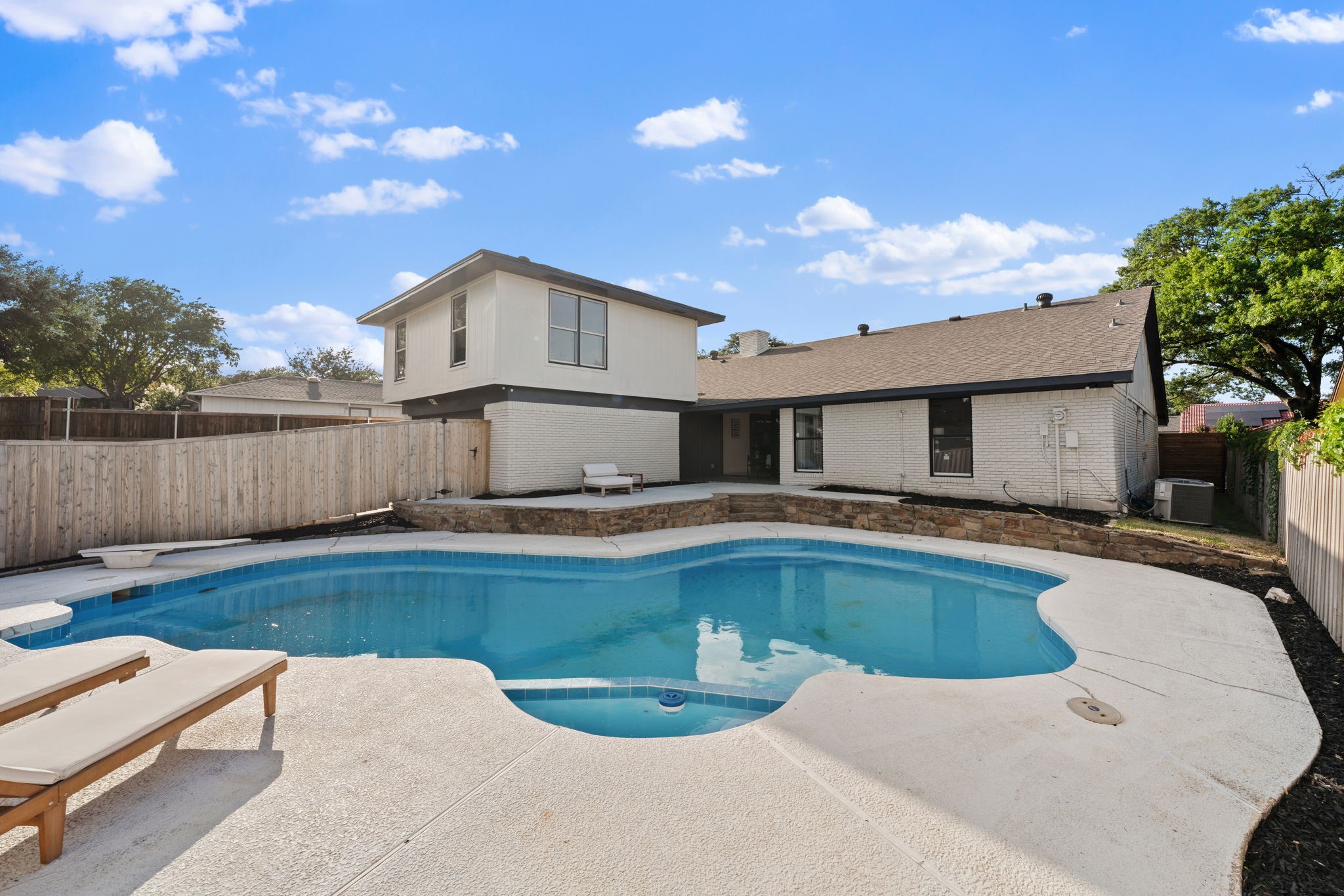 9648 Fallbrook Drive