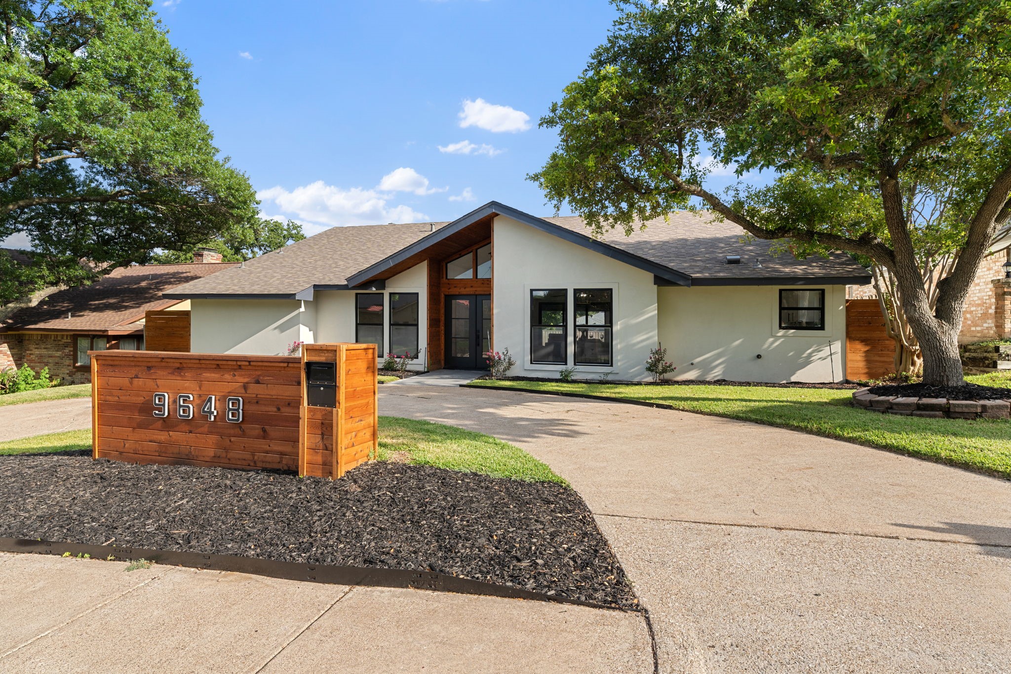 9648 Fallbrook Drive