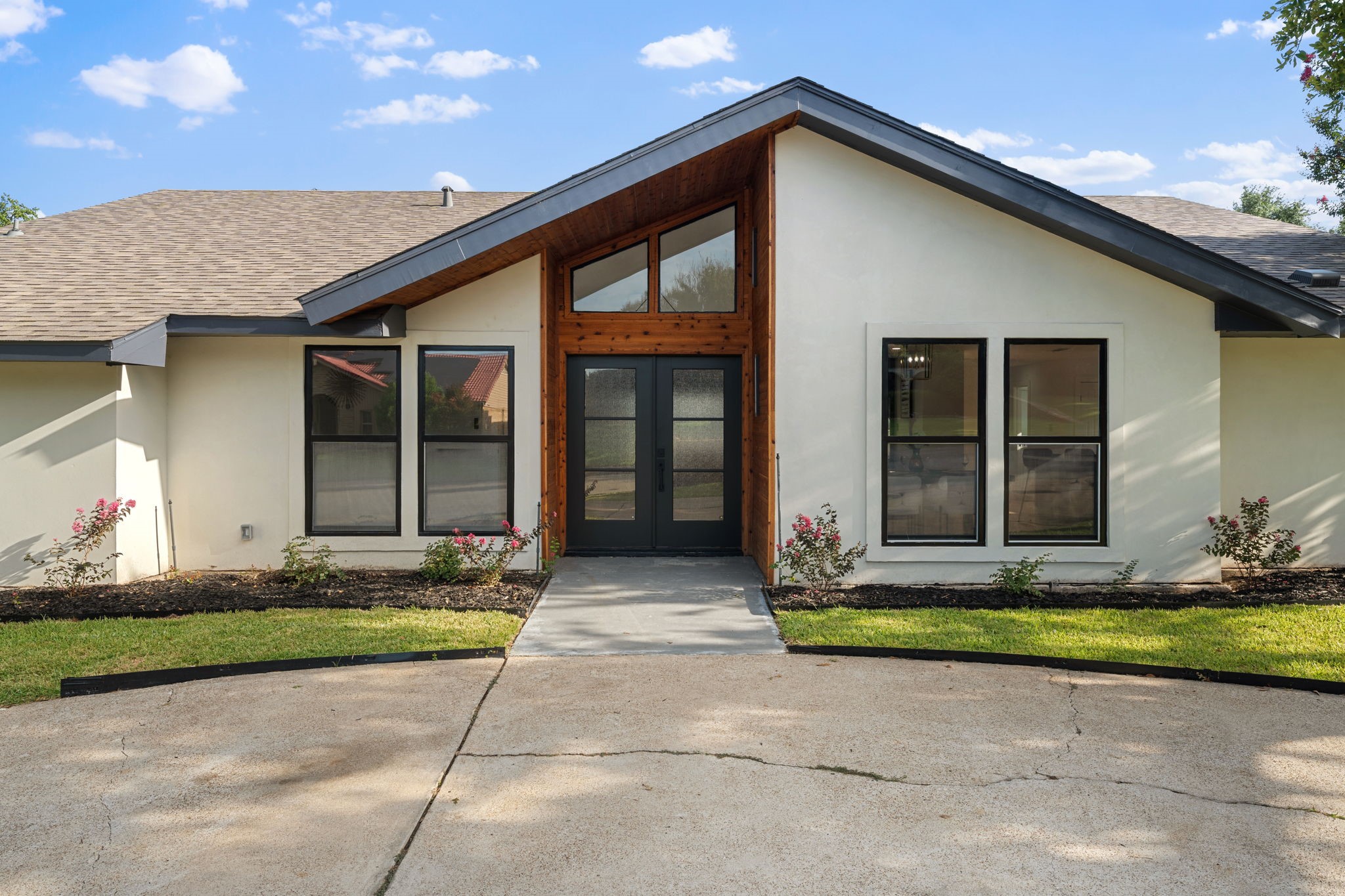 9648 Fallbrook Drive