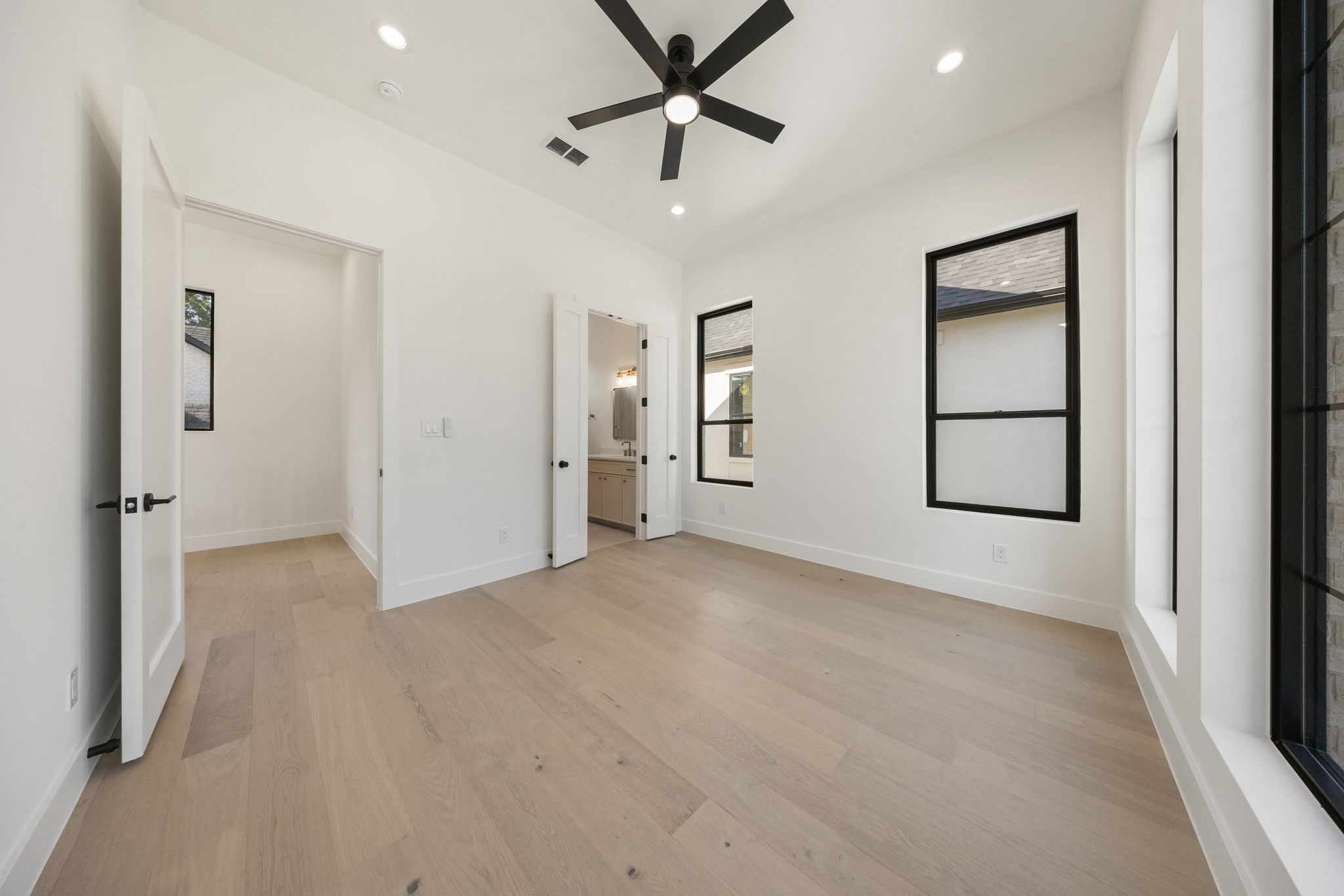 6475 Trammel Drive