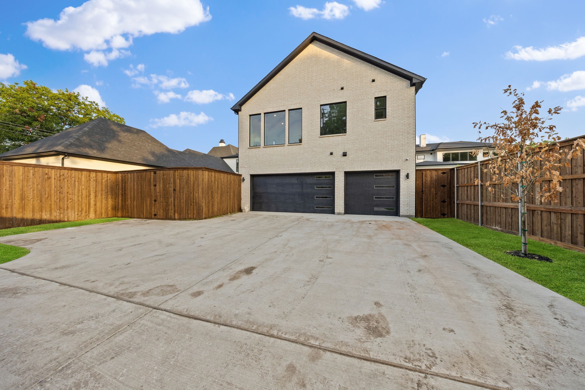 6475 Trammel Drive