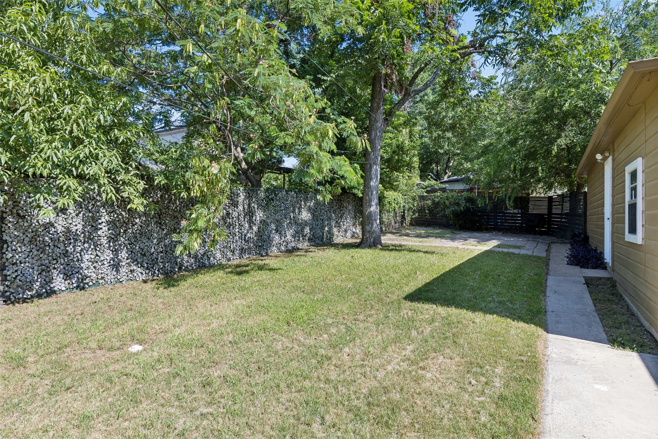 2728 Alco Avenue