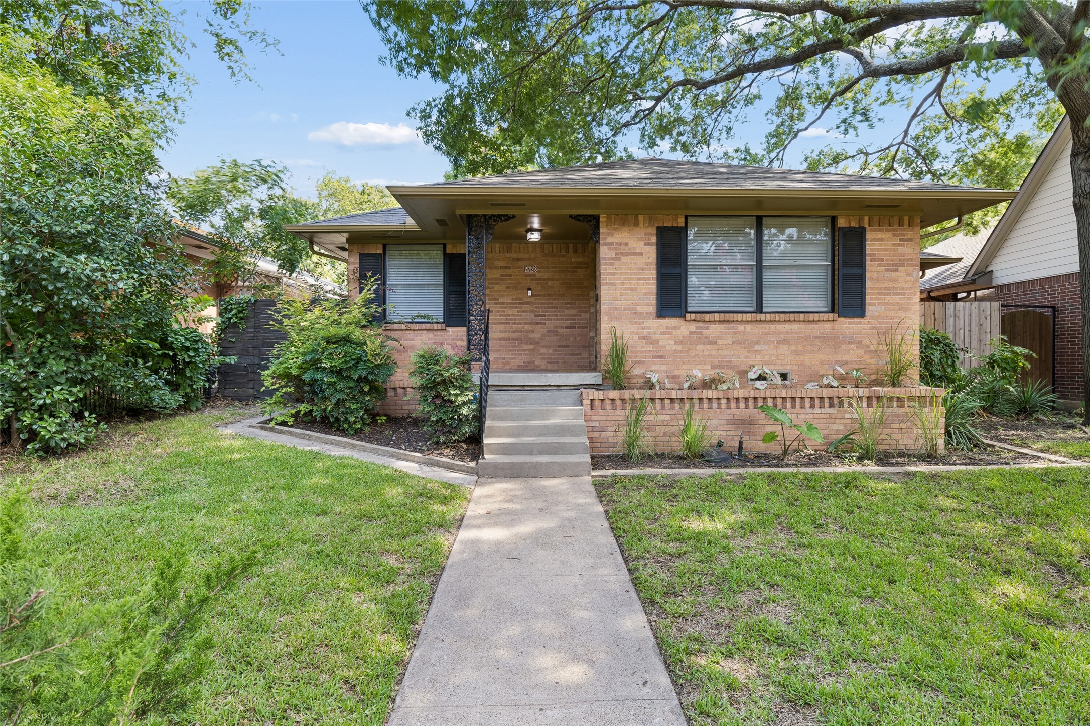 2728 Alco Avenue