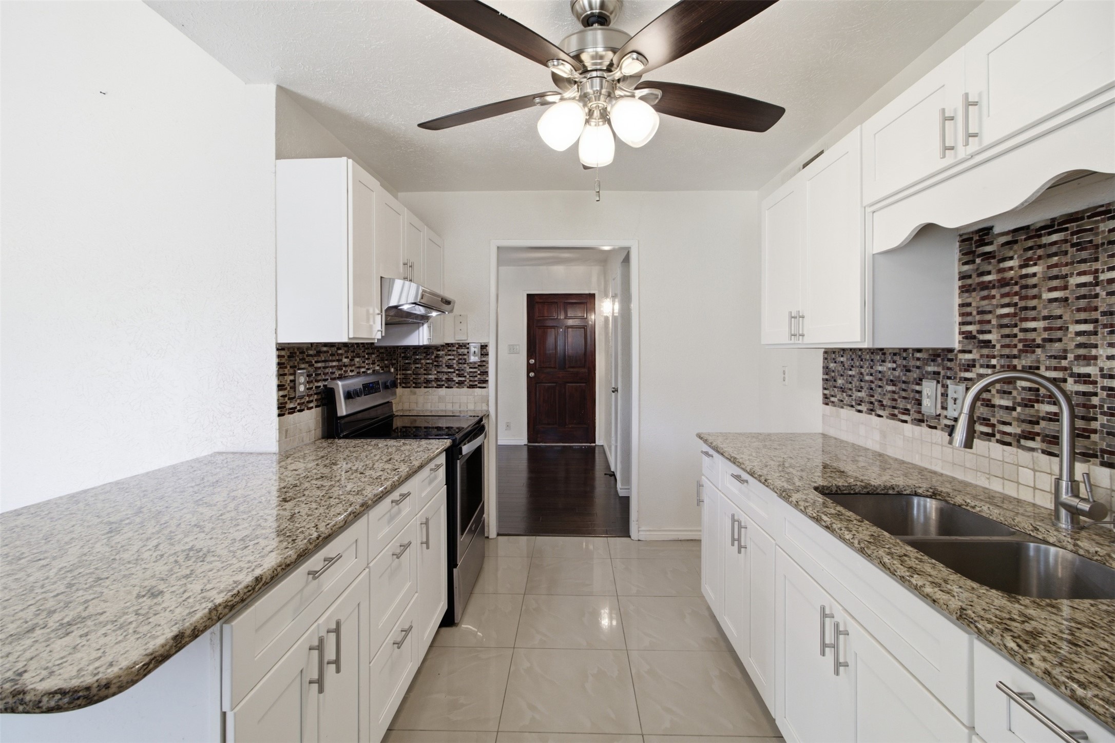 3709 Yaupon Drive