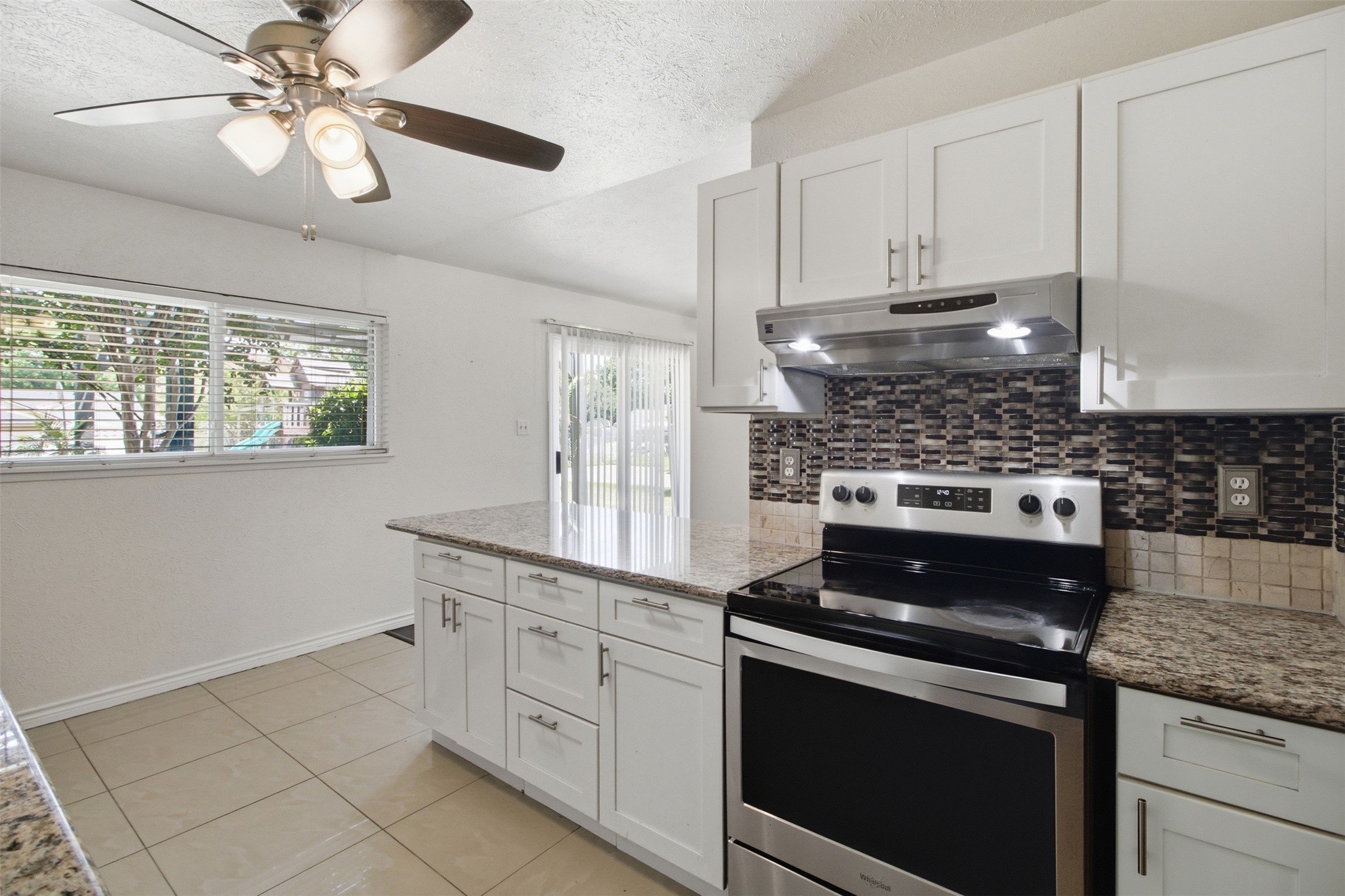 3709 Yaupon Drive