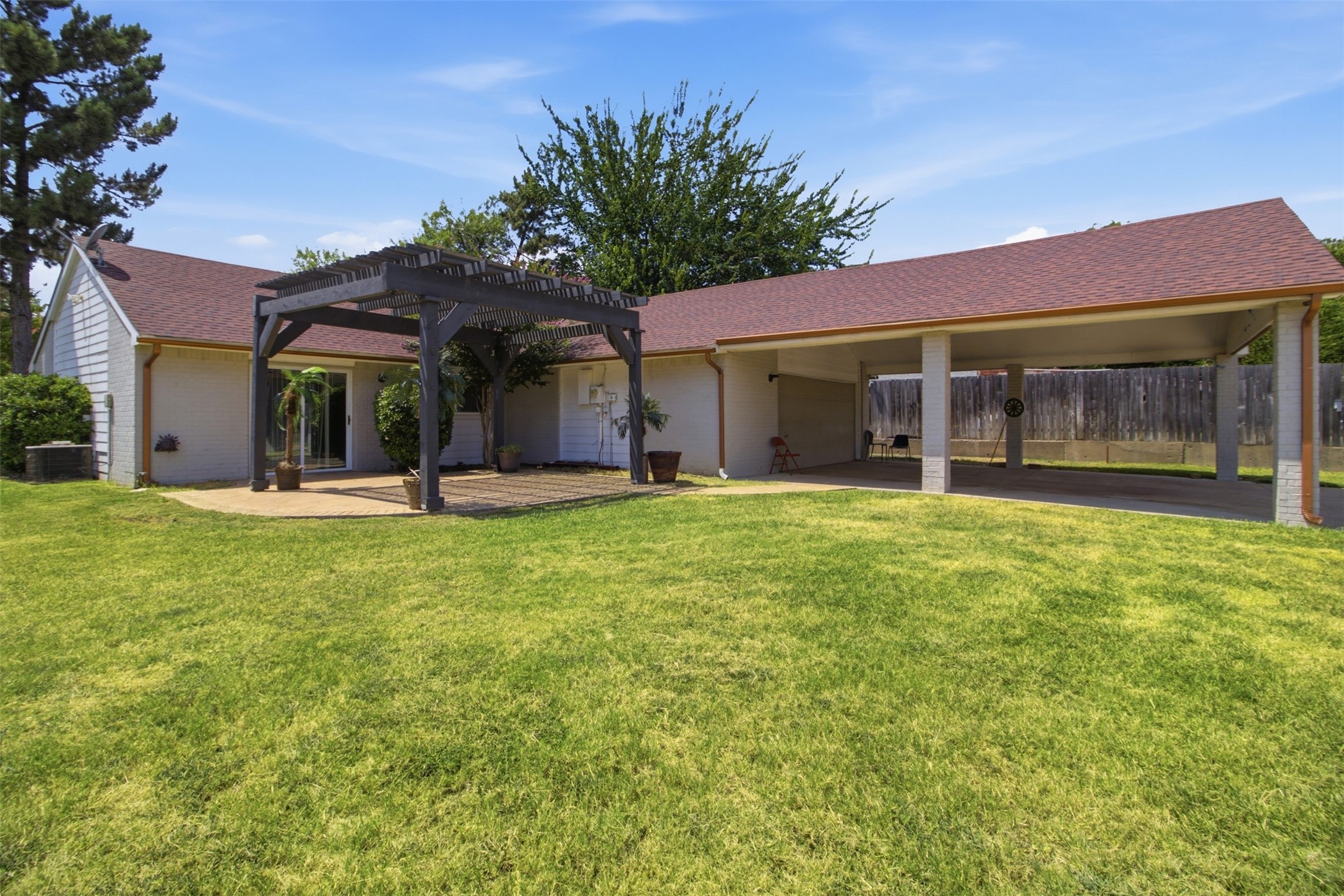 3709 Yaupon Drive