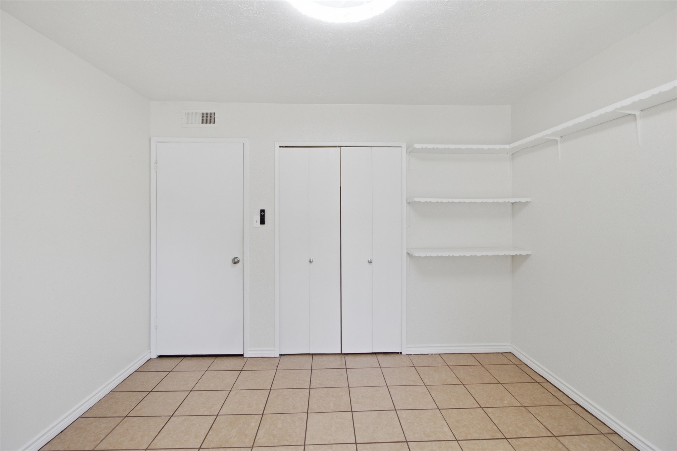 3709 Yaupon Drive