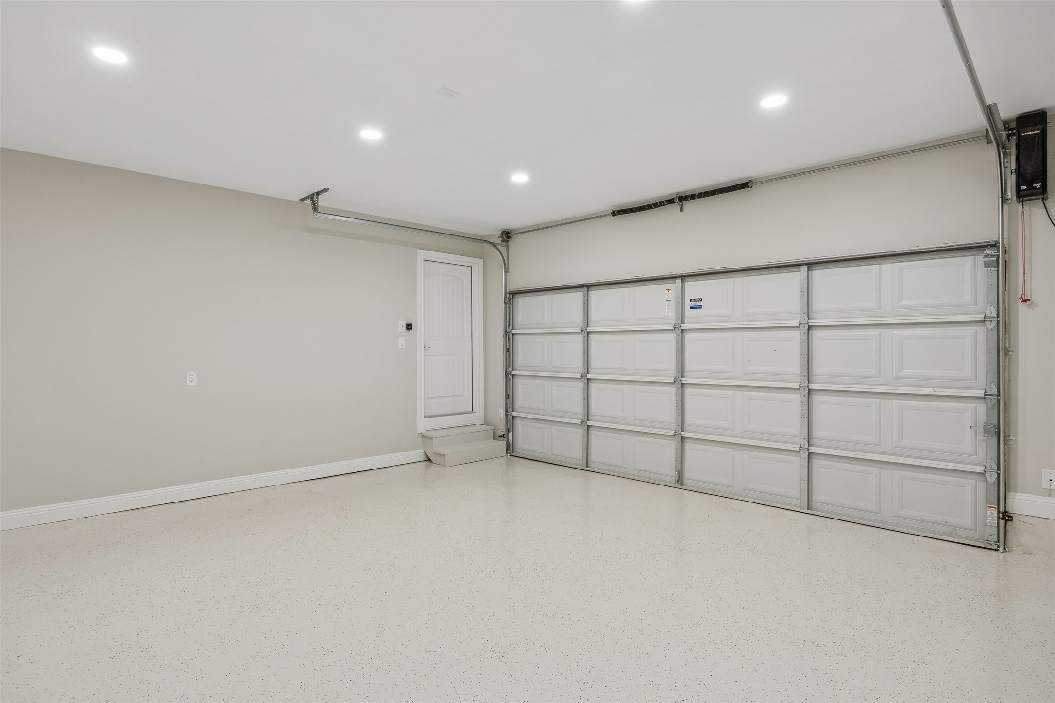 1231 S Montclair Avenue