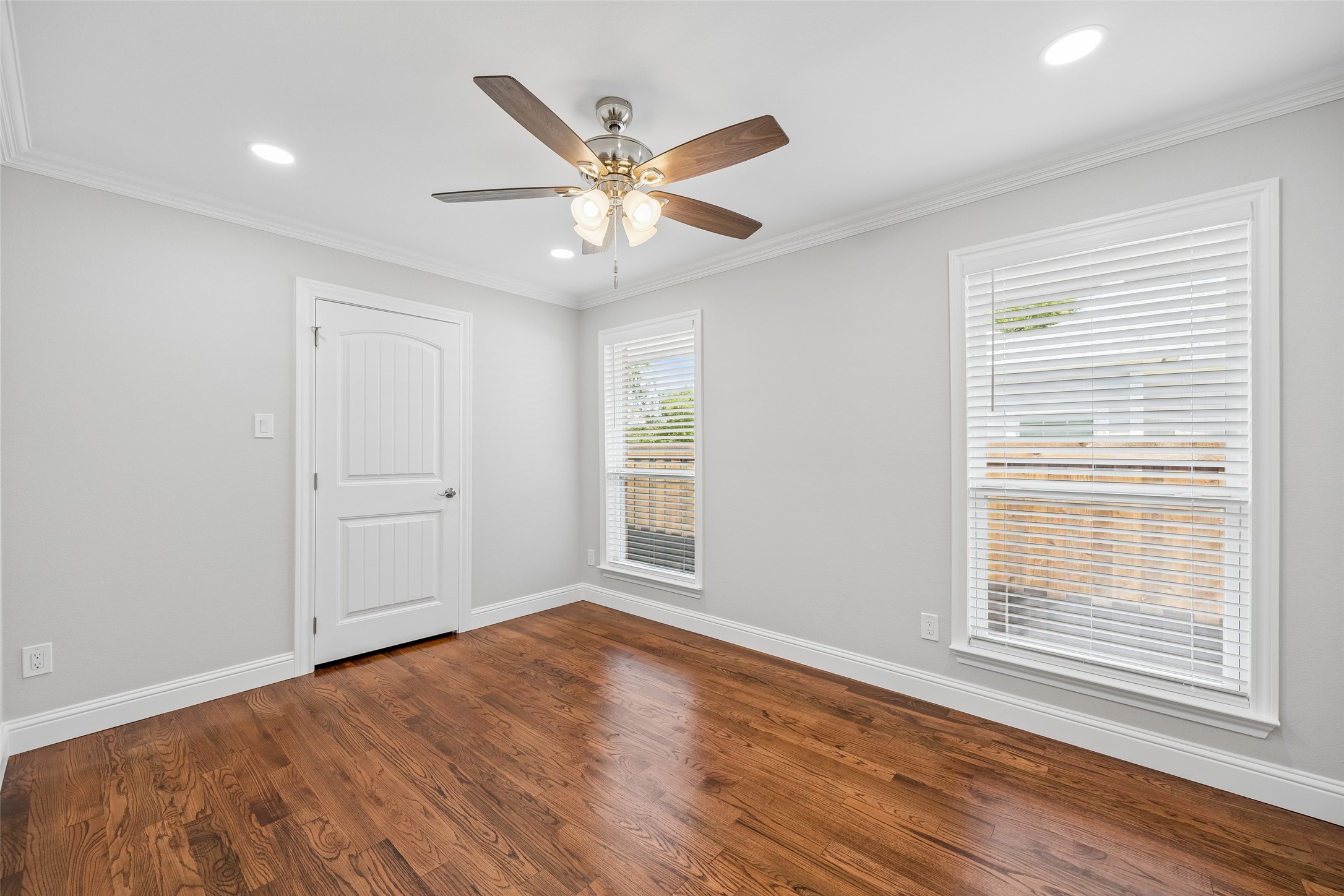 1231 S Montclair Avenue
