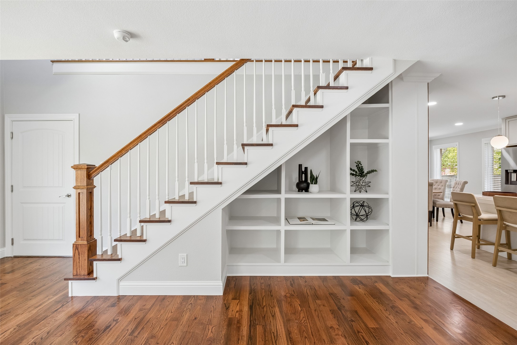 1231 S Montclair Avenue