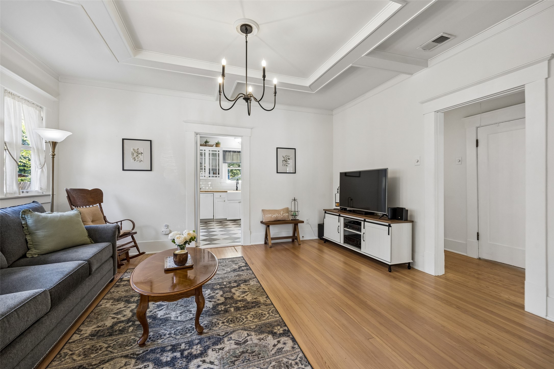 126 S Waverly Drive