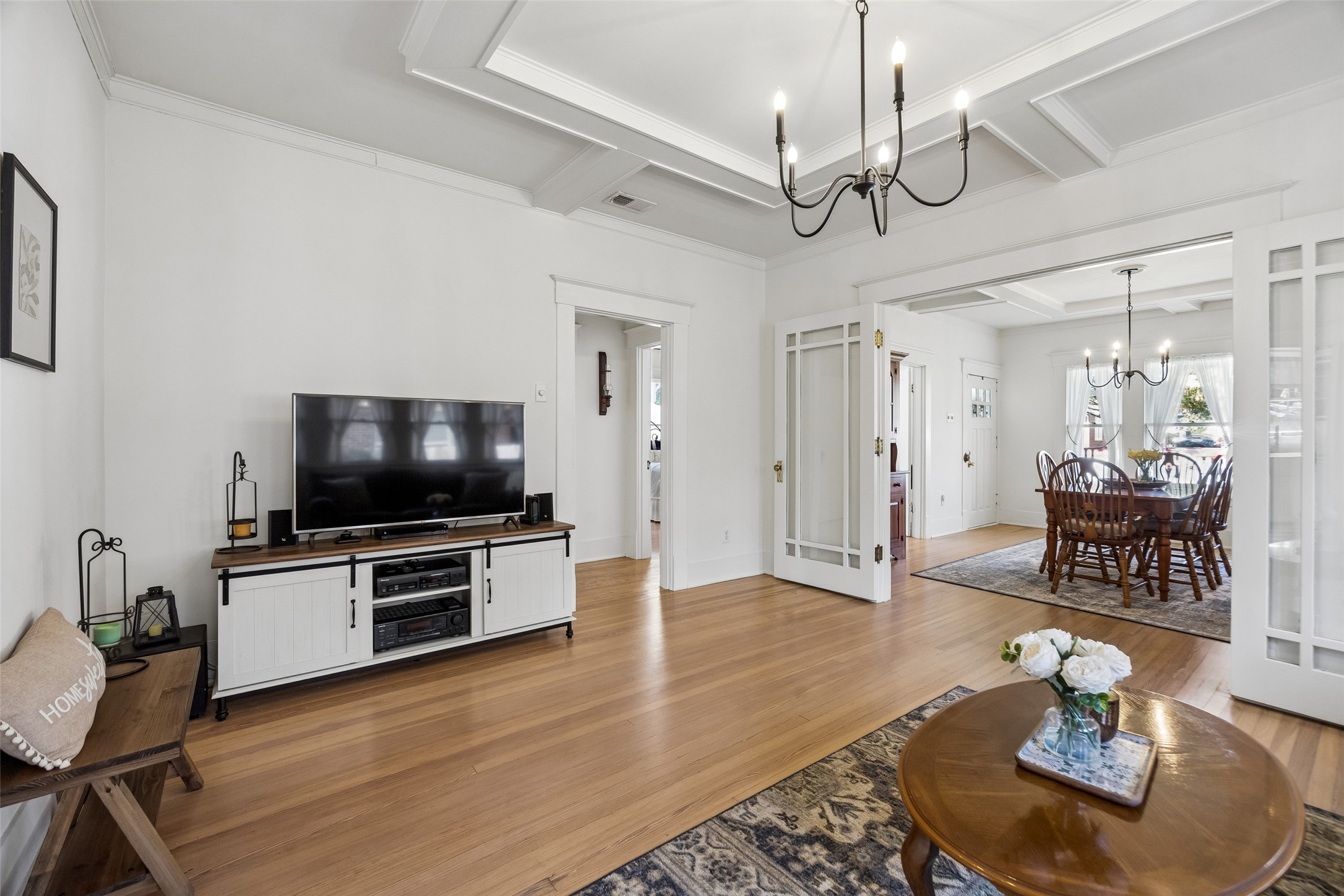 126 S Waverly Drive