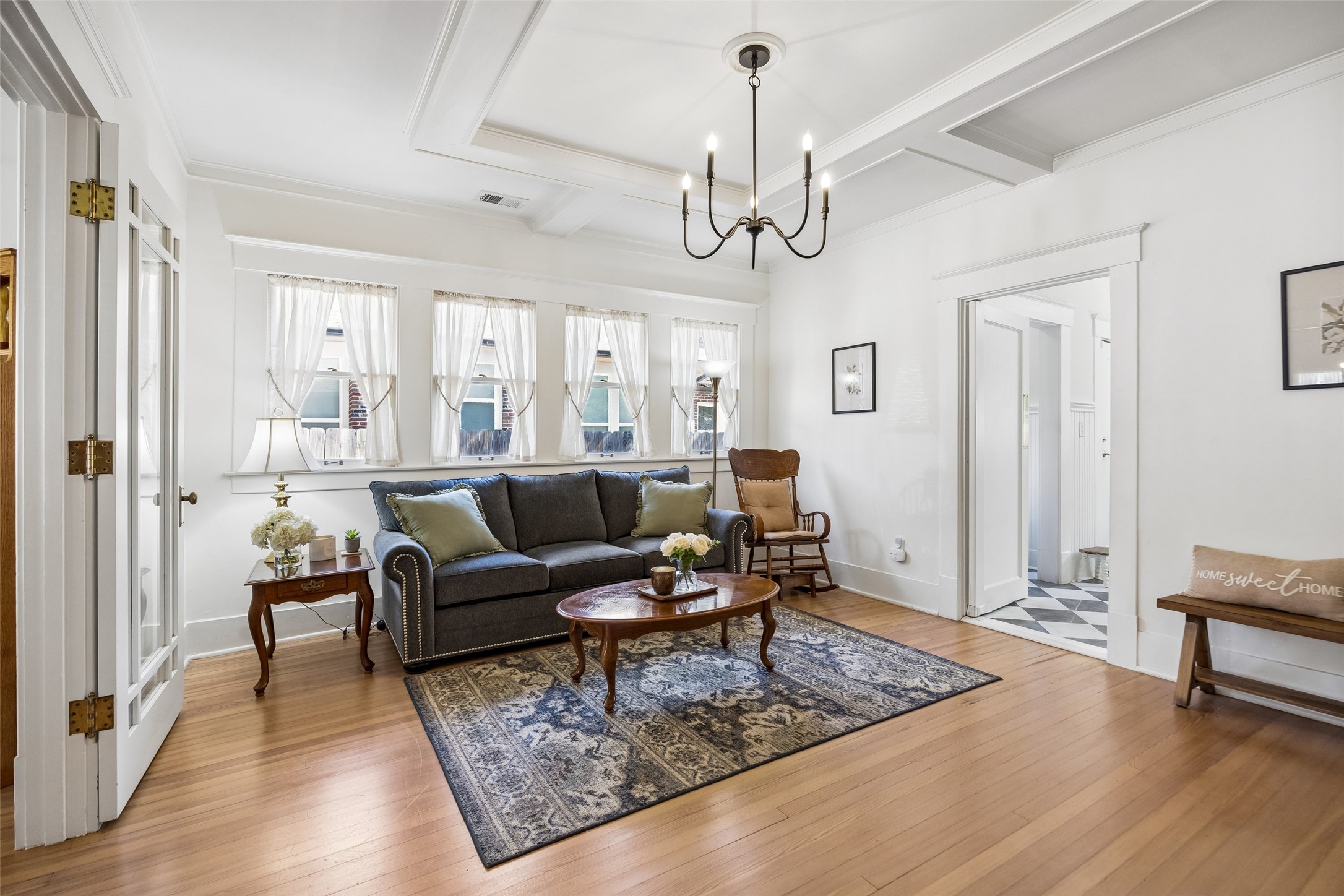 126 S Waverly Drive